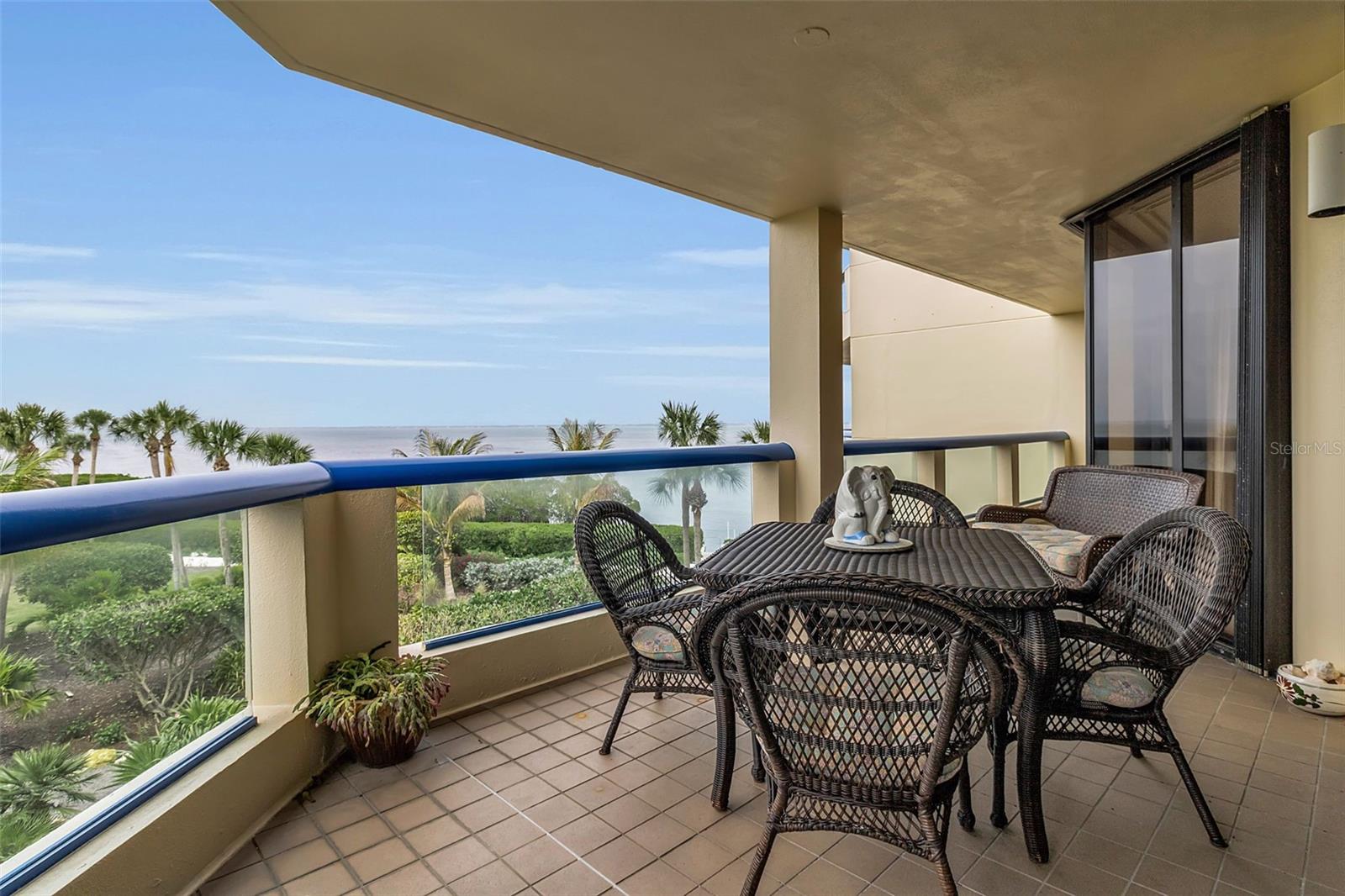 FAIRWAY BAY - Residential