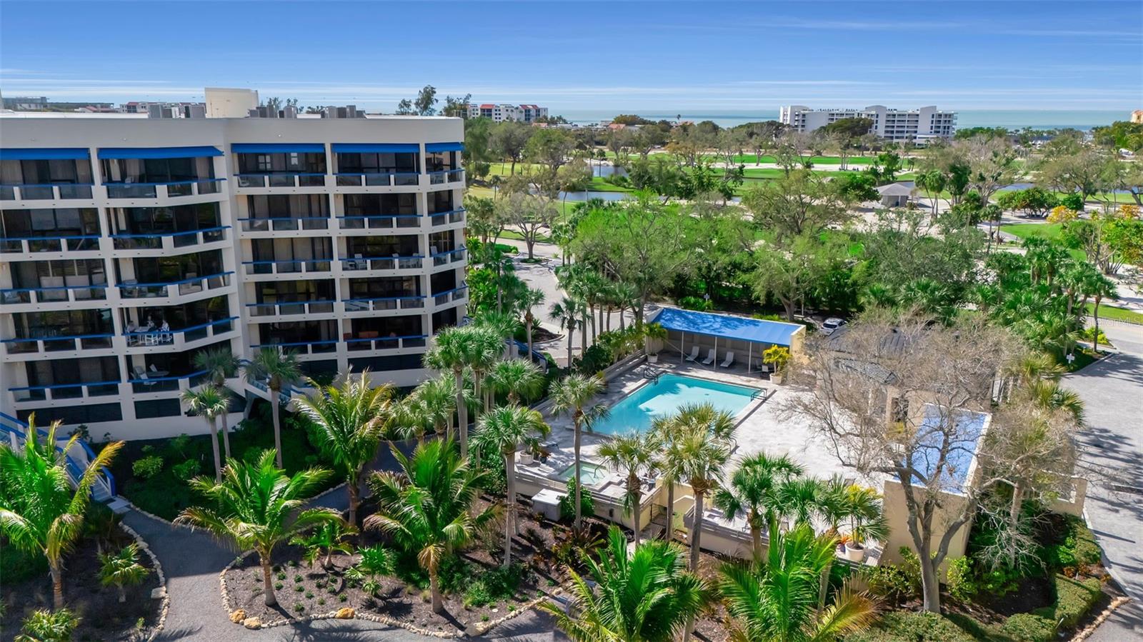 FAIRWAY BAY - Residential