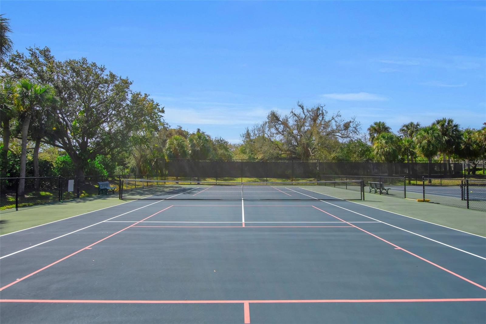 FAIRWAY BAY - Residential