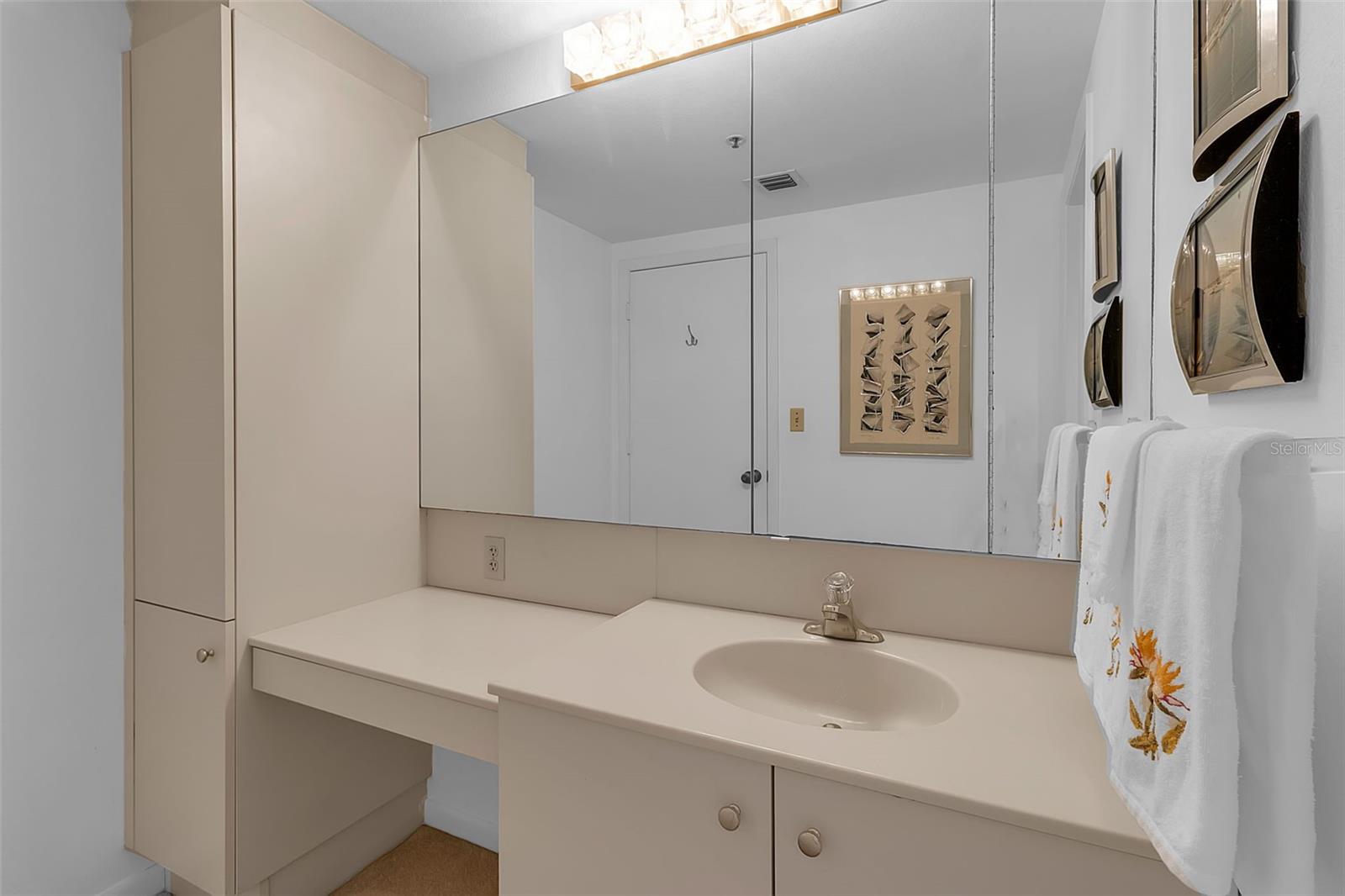 FAIRWAY BAY - Residential