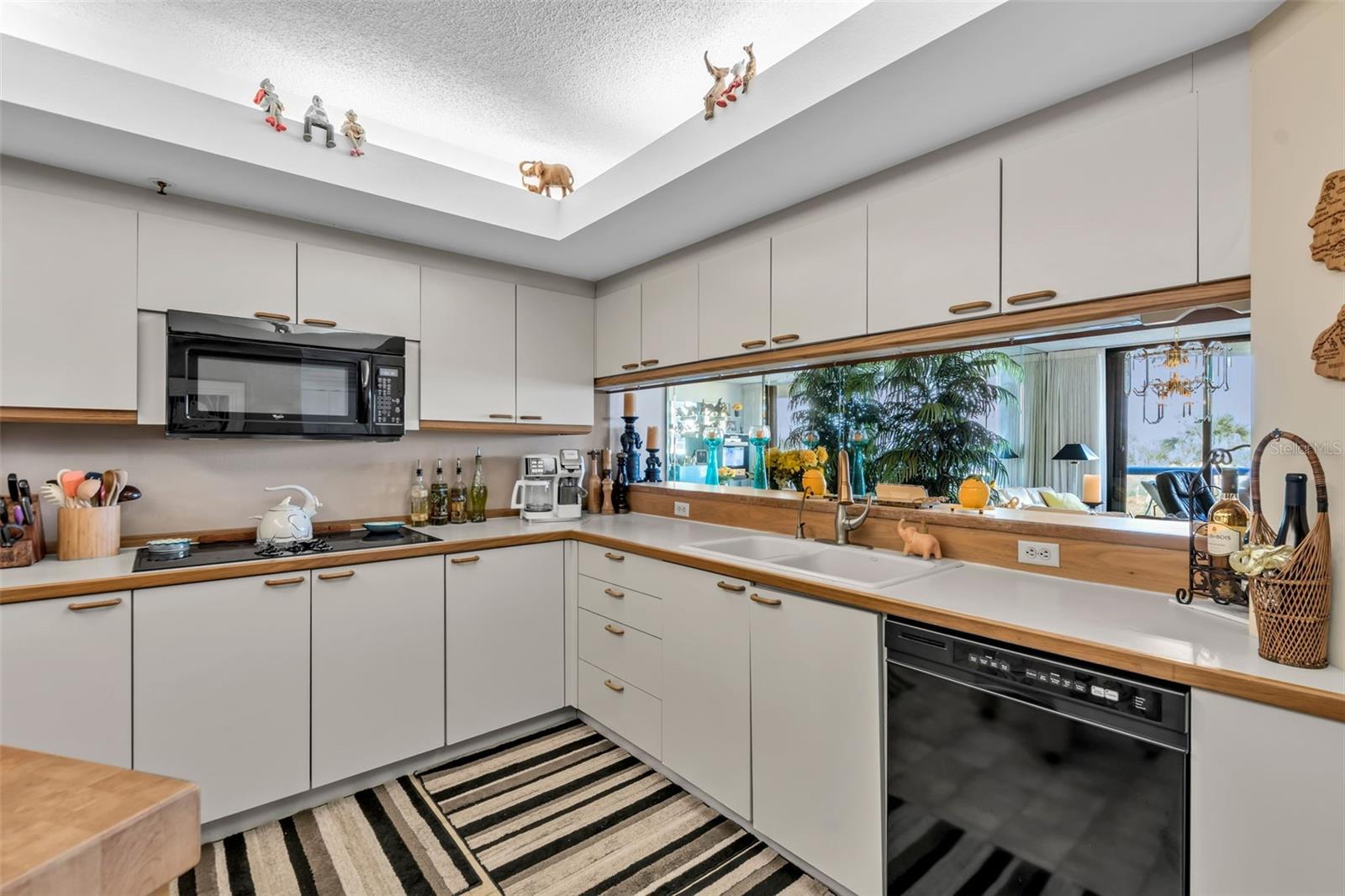 FAIRWAY BAY - Residential