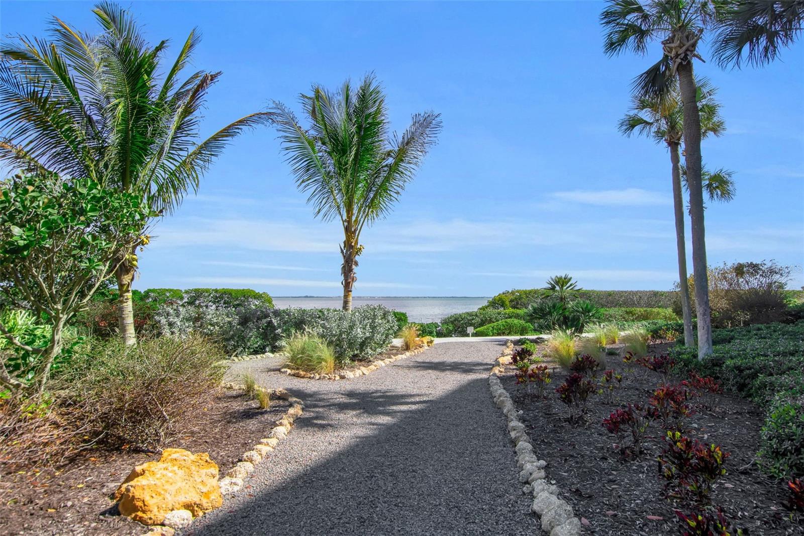 FAIRWAY BAY - Residential