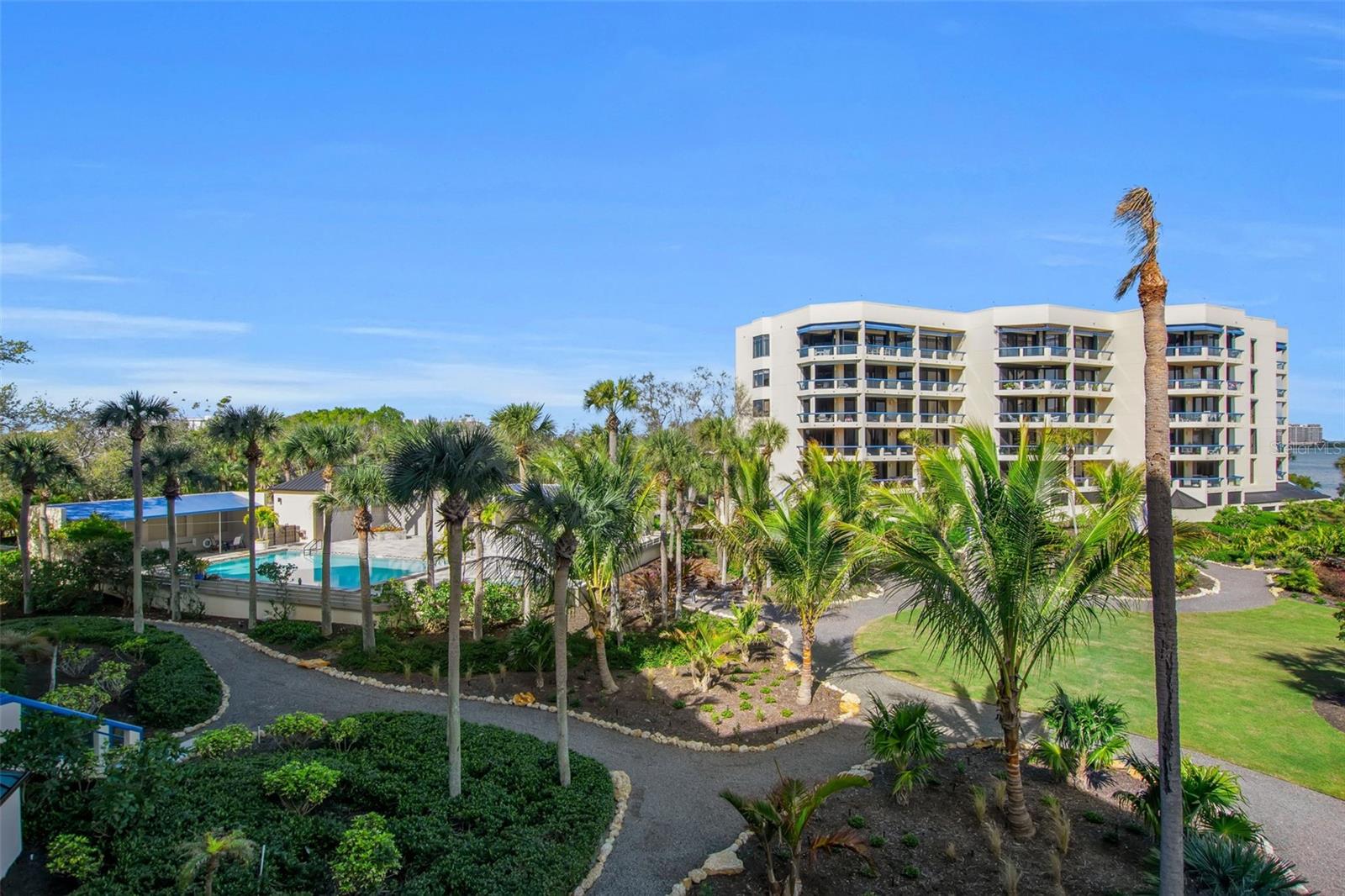 FAIRWAY BAY - Residential