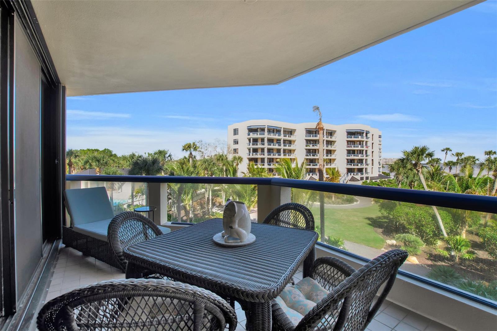 FAIRWAY BAY - Residential