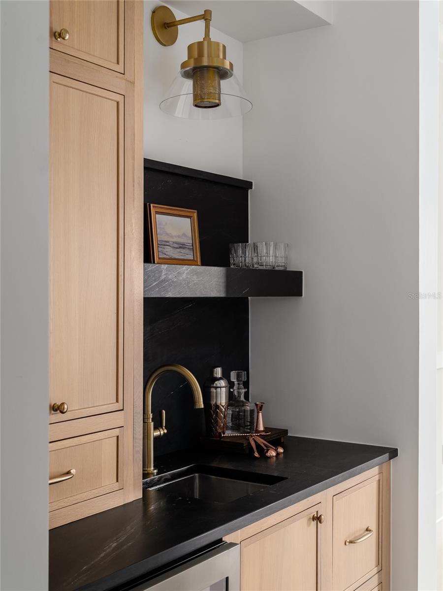 SUNSET PARK - Residential