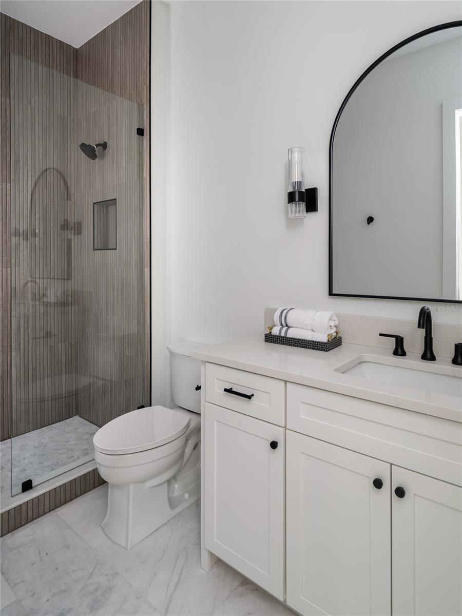 SUNSET PARK - Residential