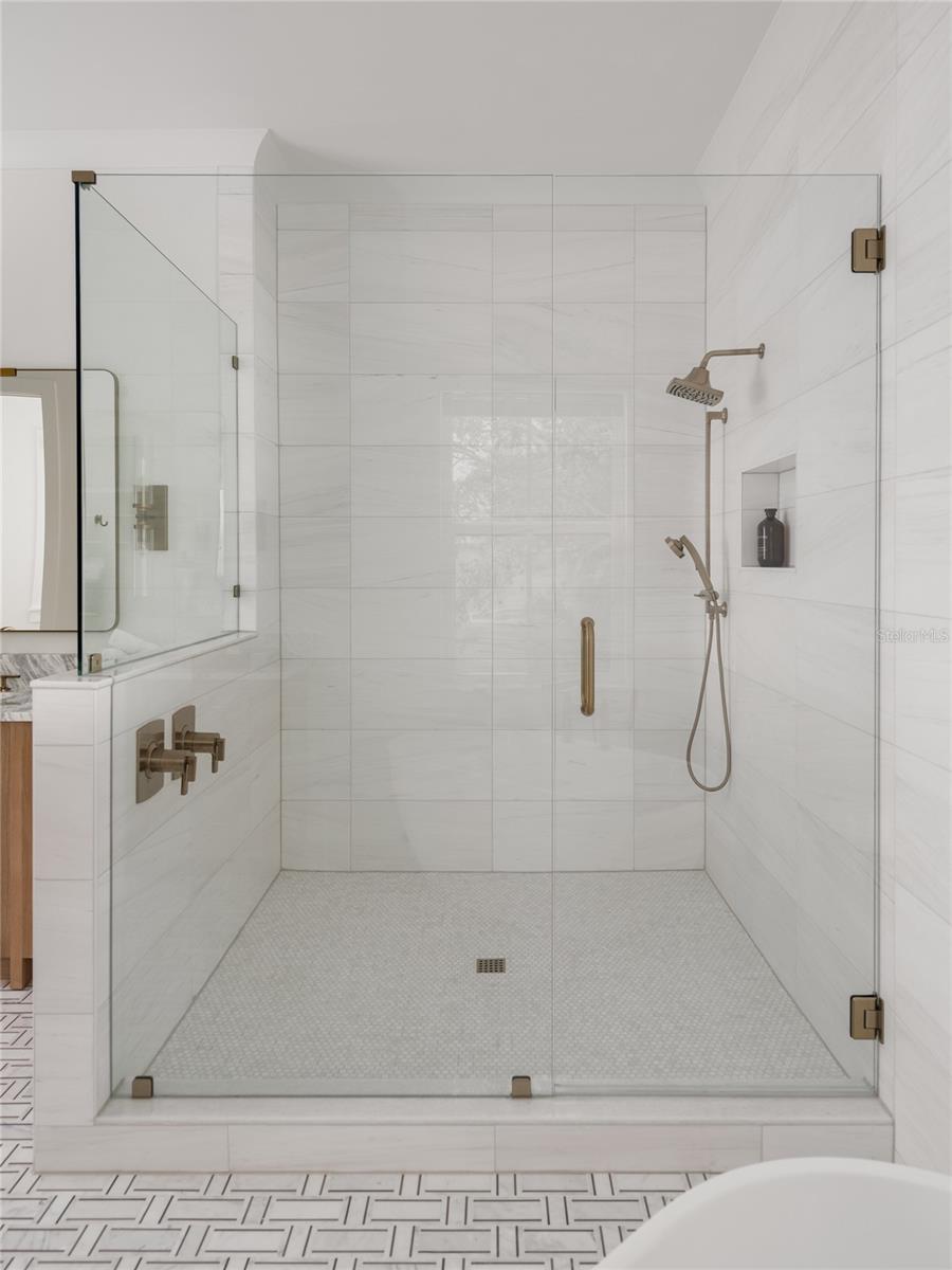 SUNSET PARK - Residential