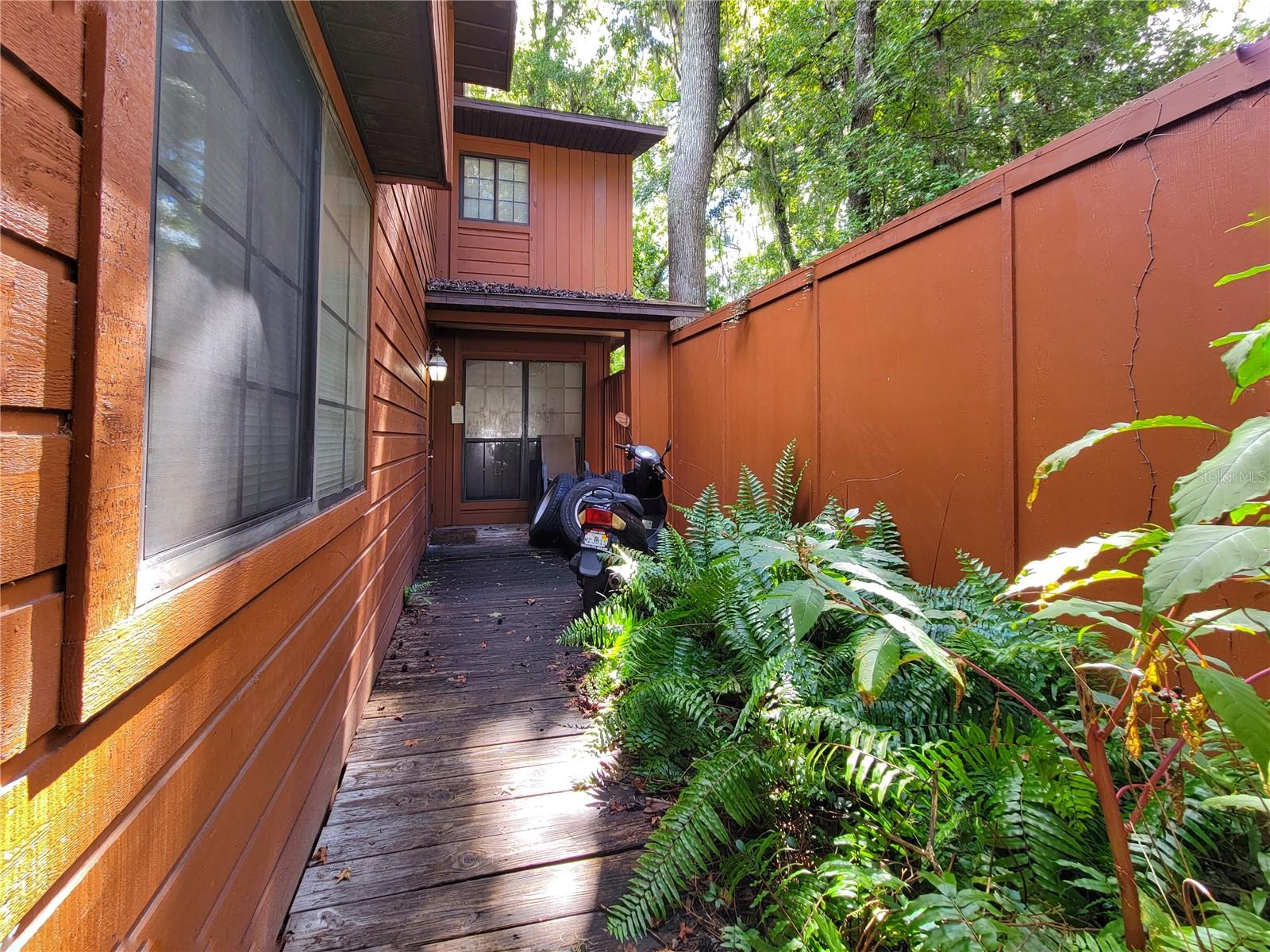 931 SW 57TH TERRACE