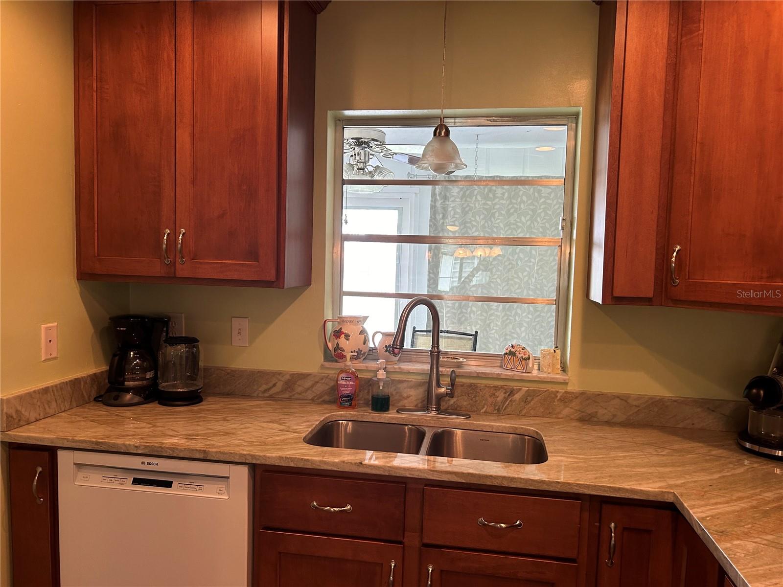 FOREST PINES 02 - Residential Lease