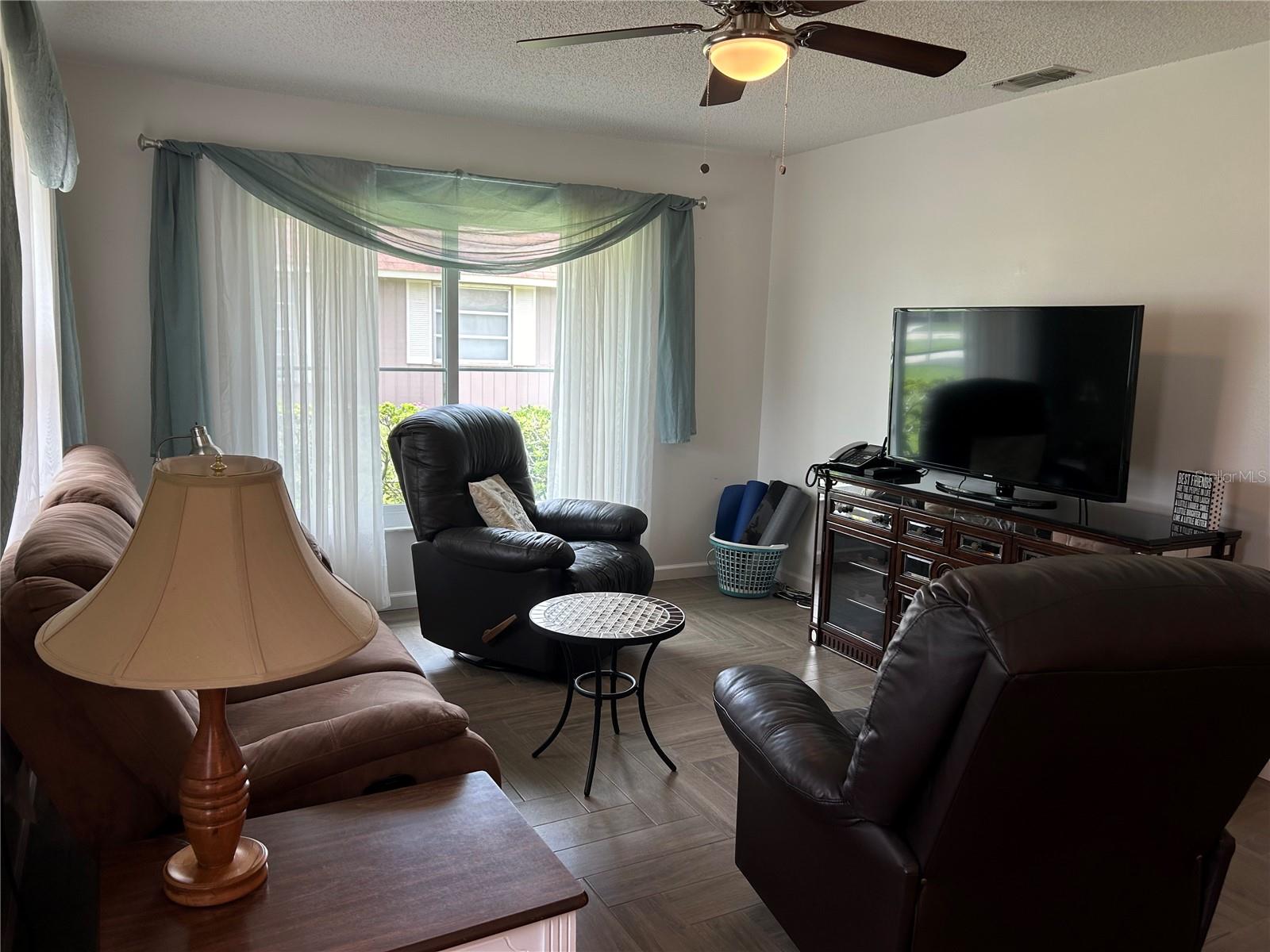 FOREST PINES 02 - Residential Lease