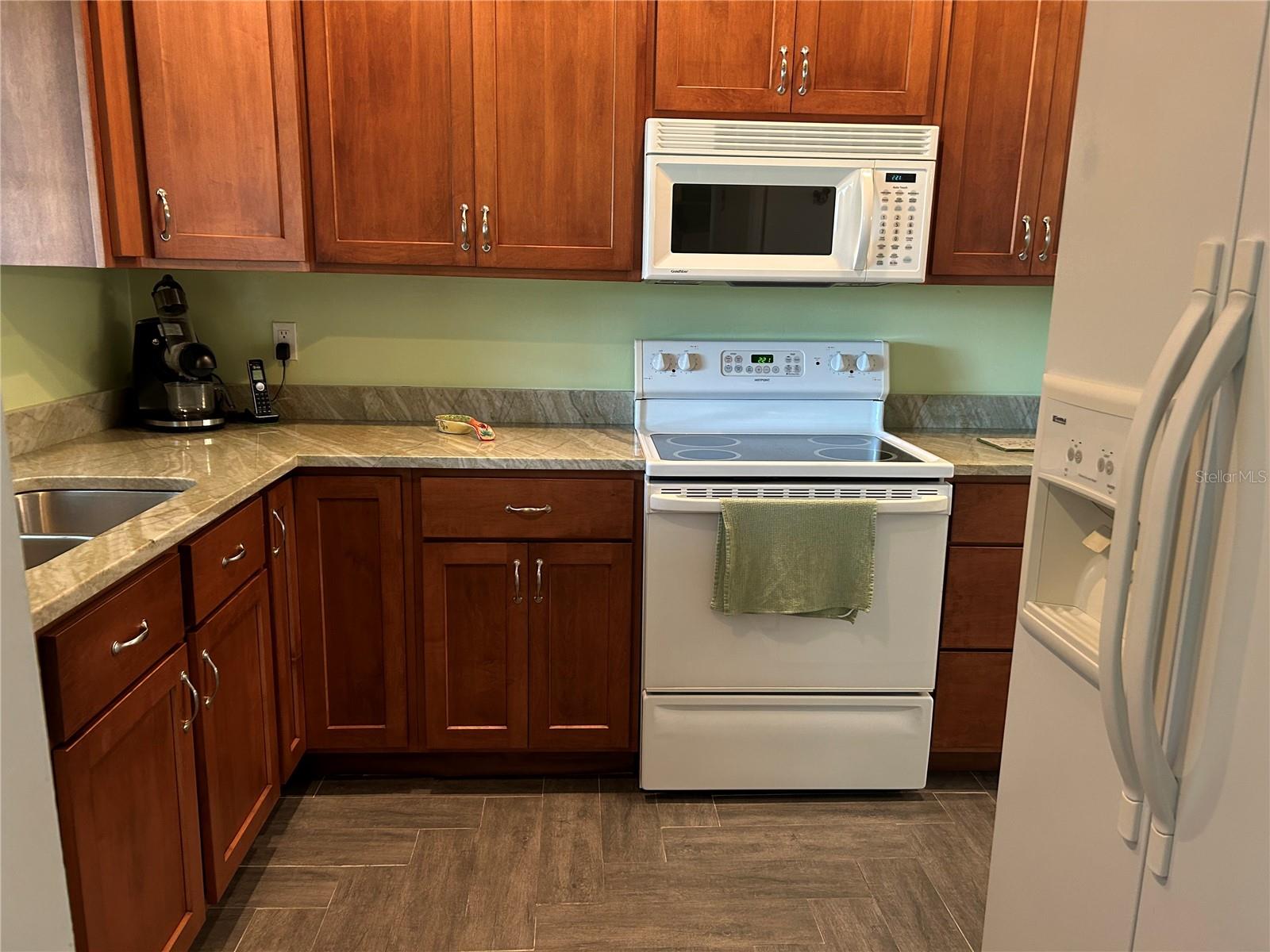 FOREST PINES 02 - Residential Lease