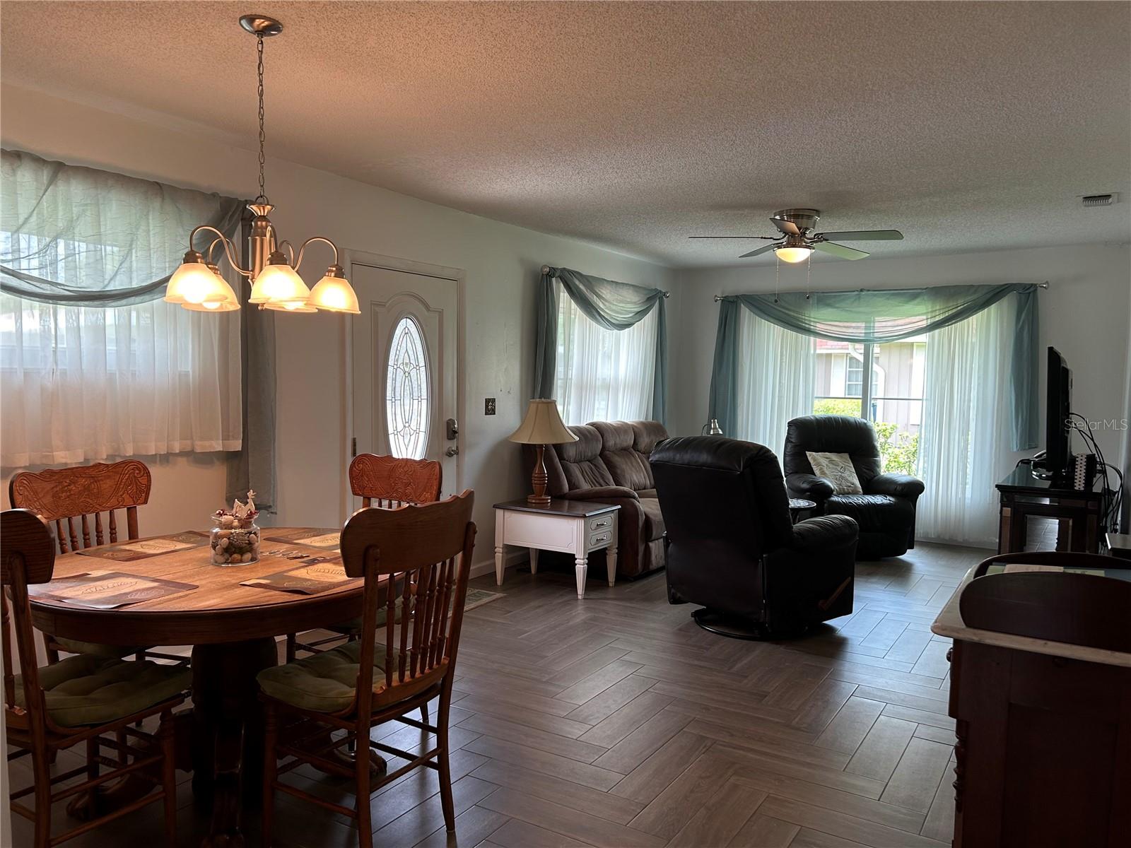 FOREST PINES 02 - Residential Lease