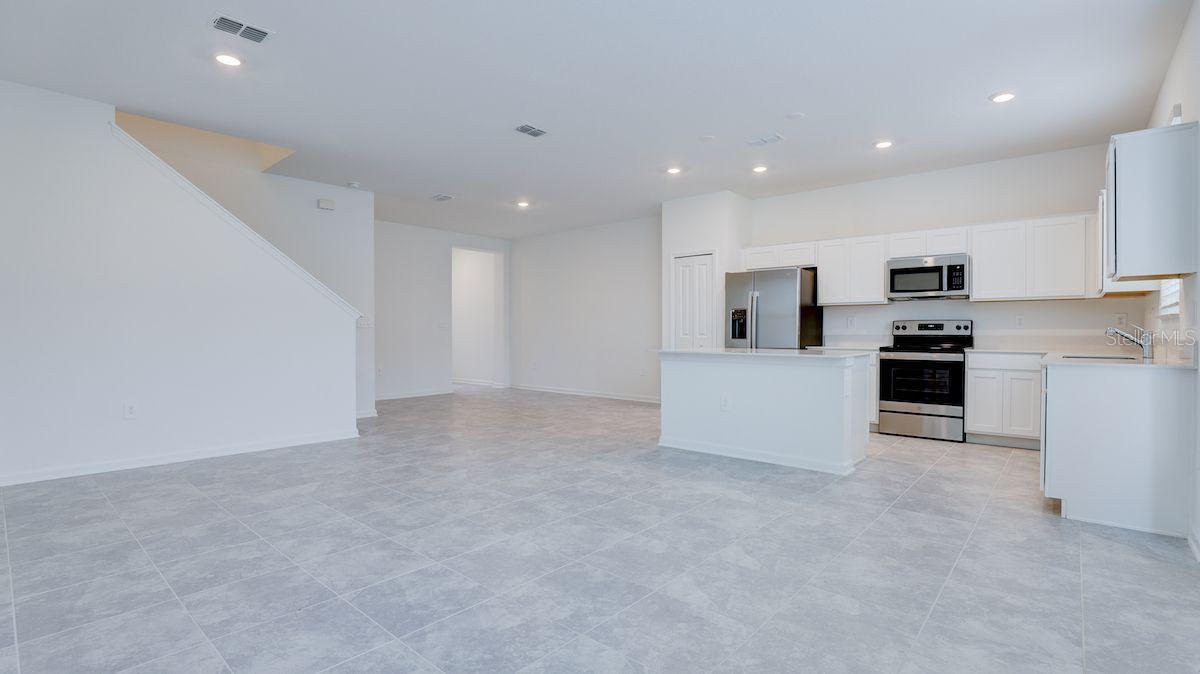 TRACT X - Residential Lease