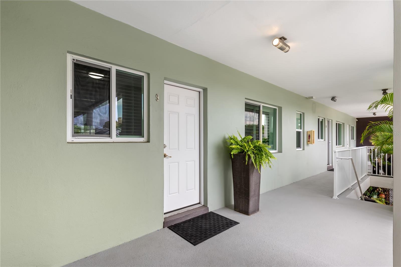 DUNBAR THE CONDO - Residential Lease