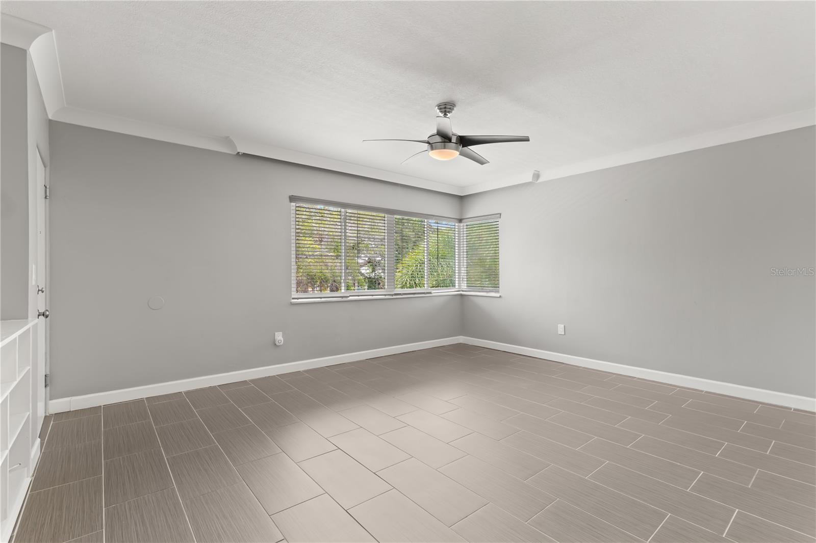 DUNBAR THE CONDO - Residential Lease