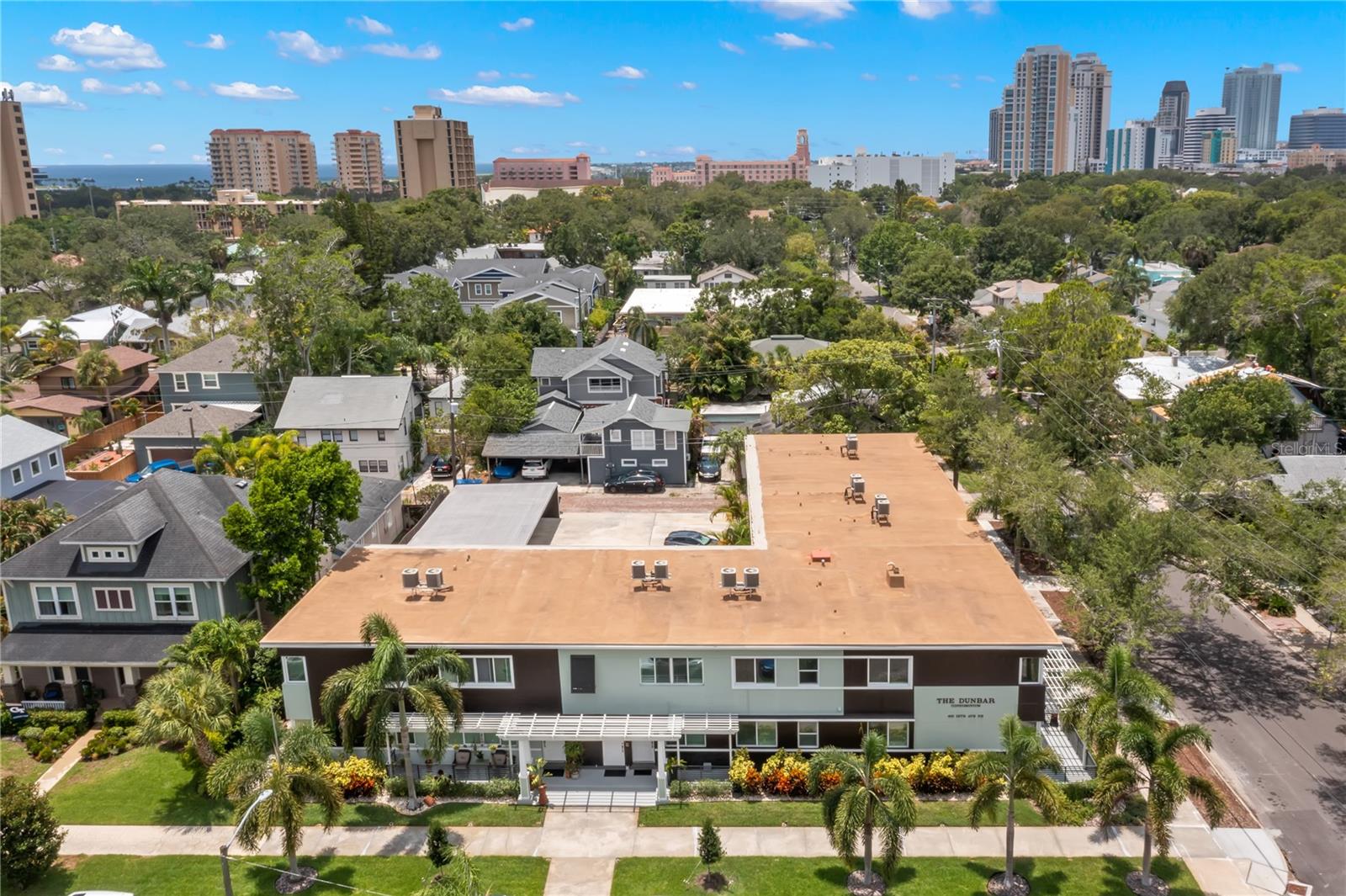 DUNBAR THE CONDO - Residential Lease