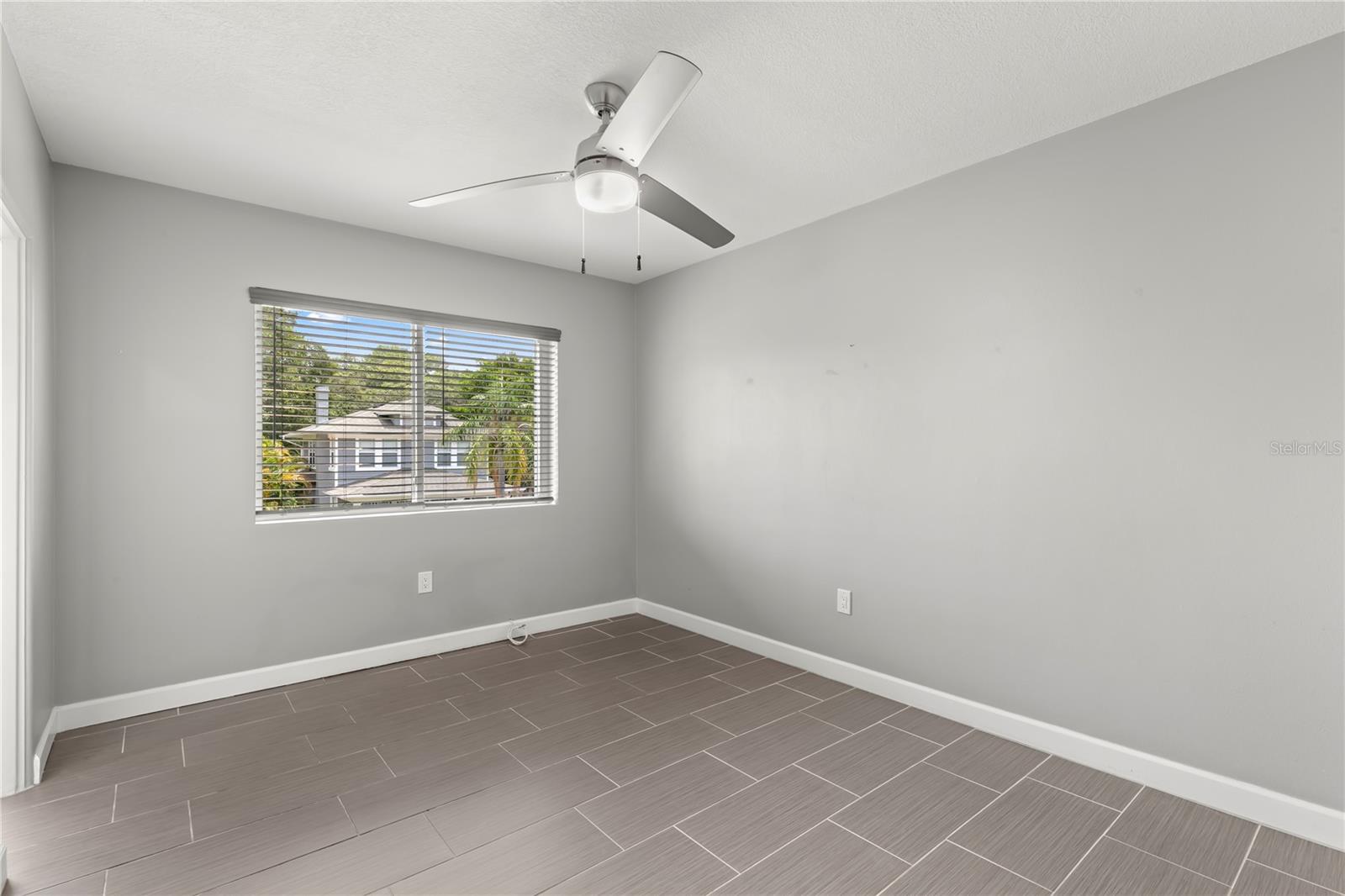 DUNBAR THE CONDO - Residential Lease