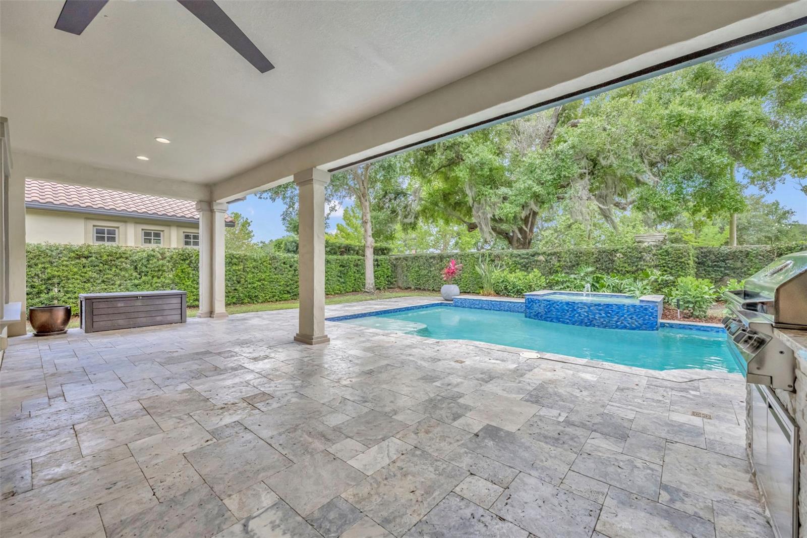 WINDSONG-KNOWLES PLACE - Residential