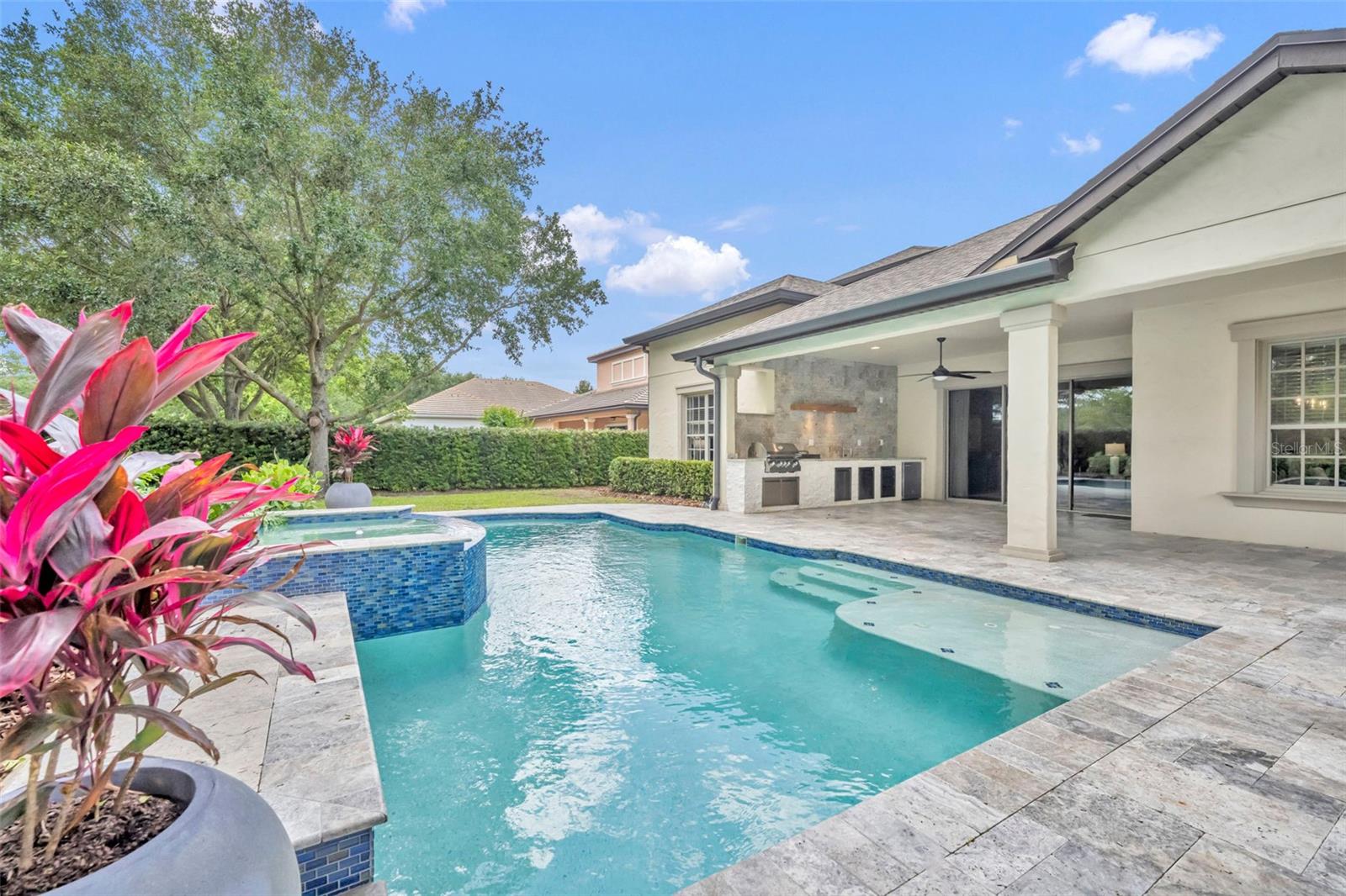 WINDSONG-KNOWLES PLACE - Residential
