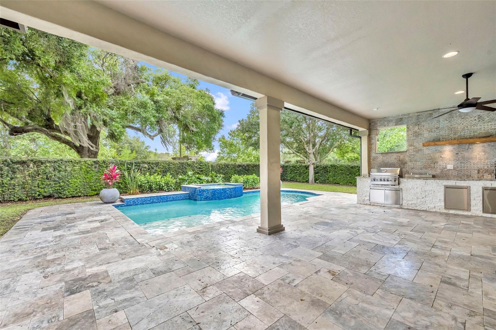 WINDSONG-KNOWLES PLACE - Residential