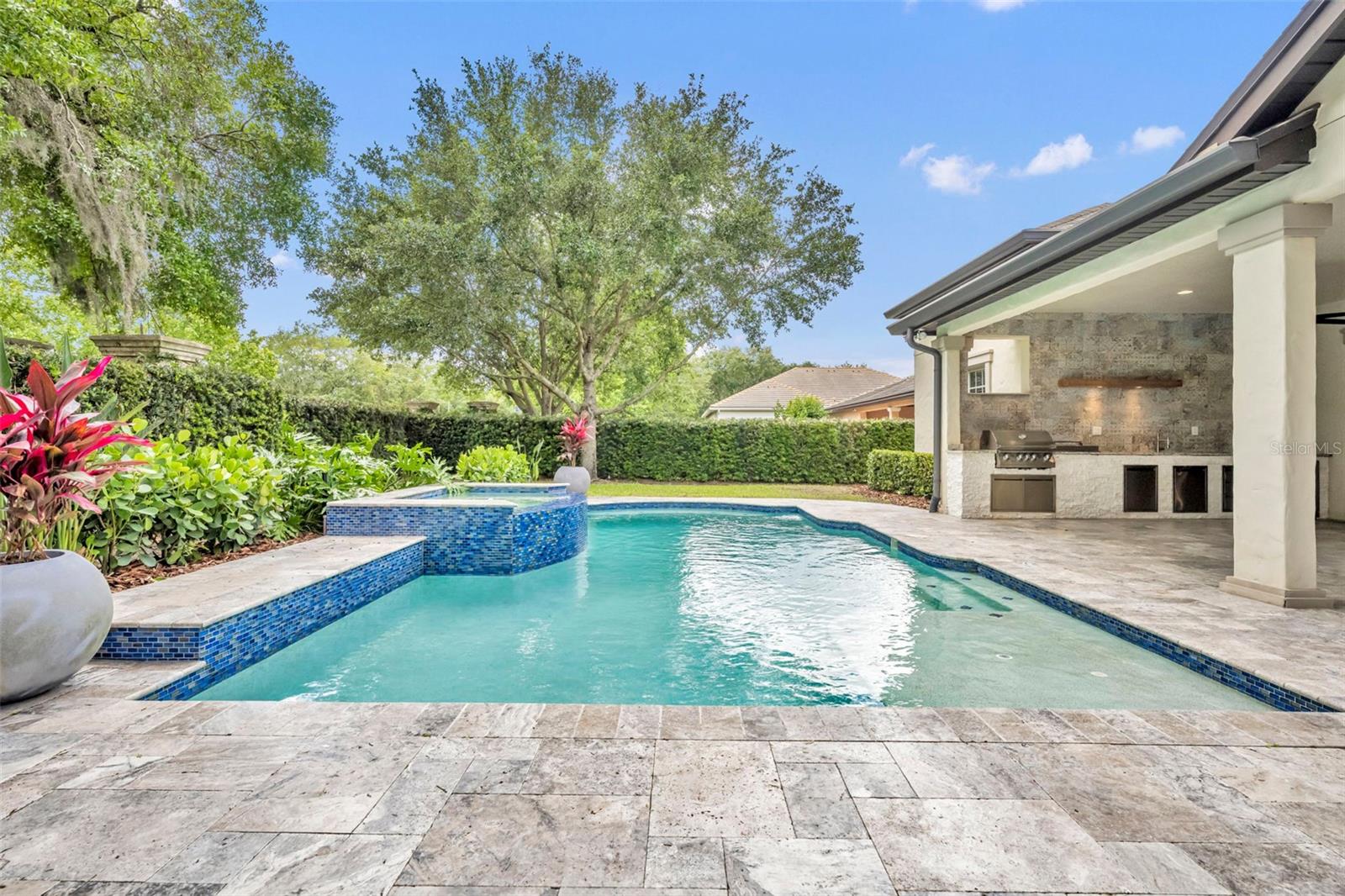 WINDSONG-KNOWLES PLACE - Residential