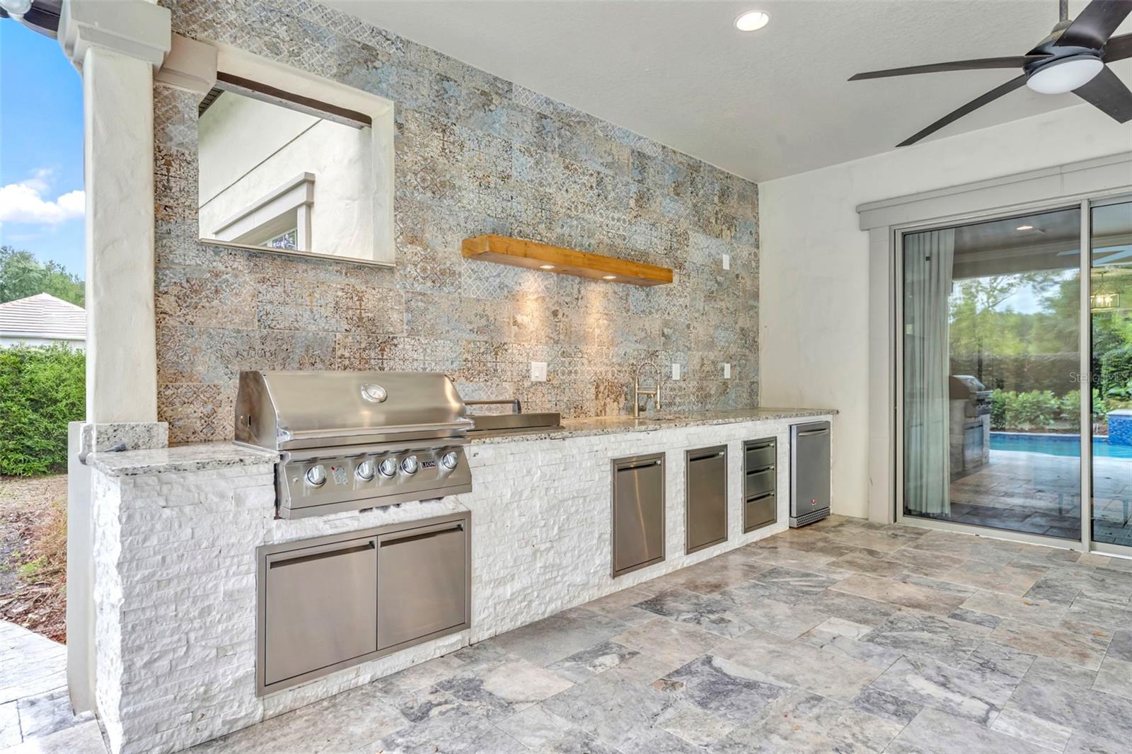 WINDSONG-KNOWLES PLACE - Residential