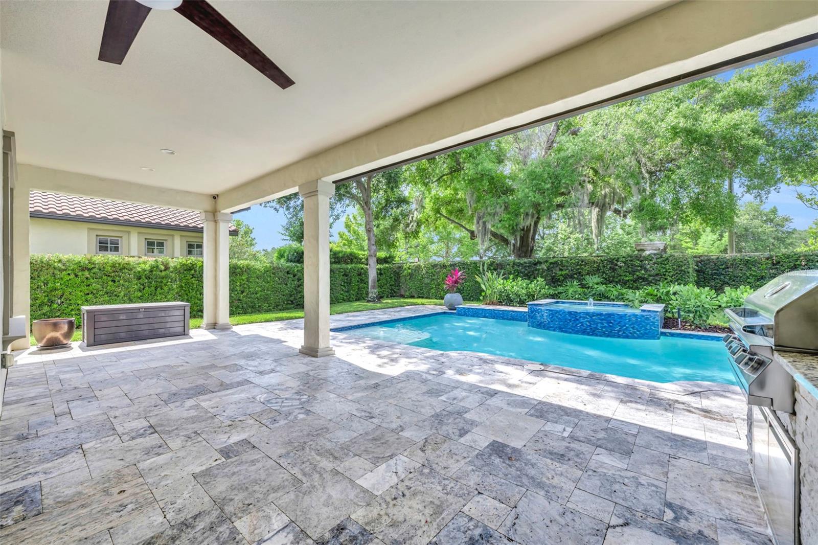 WINDSONG-KNOWLES PLACE - Residential