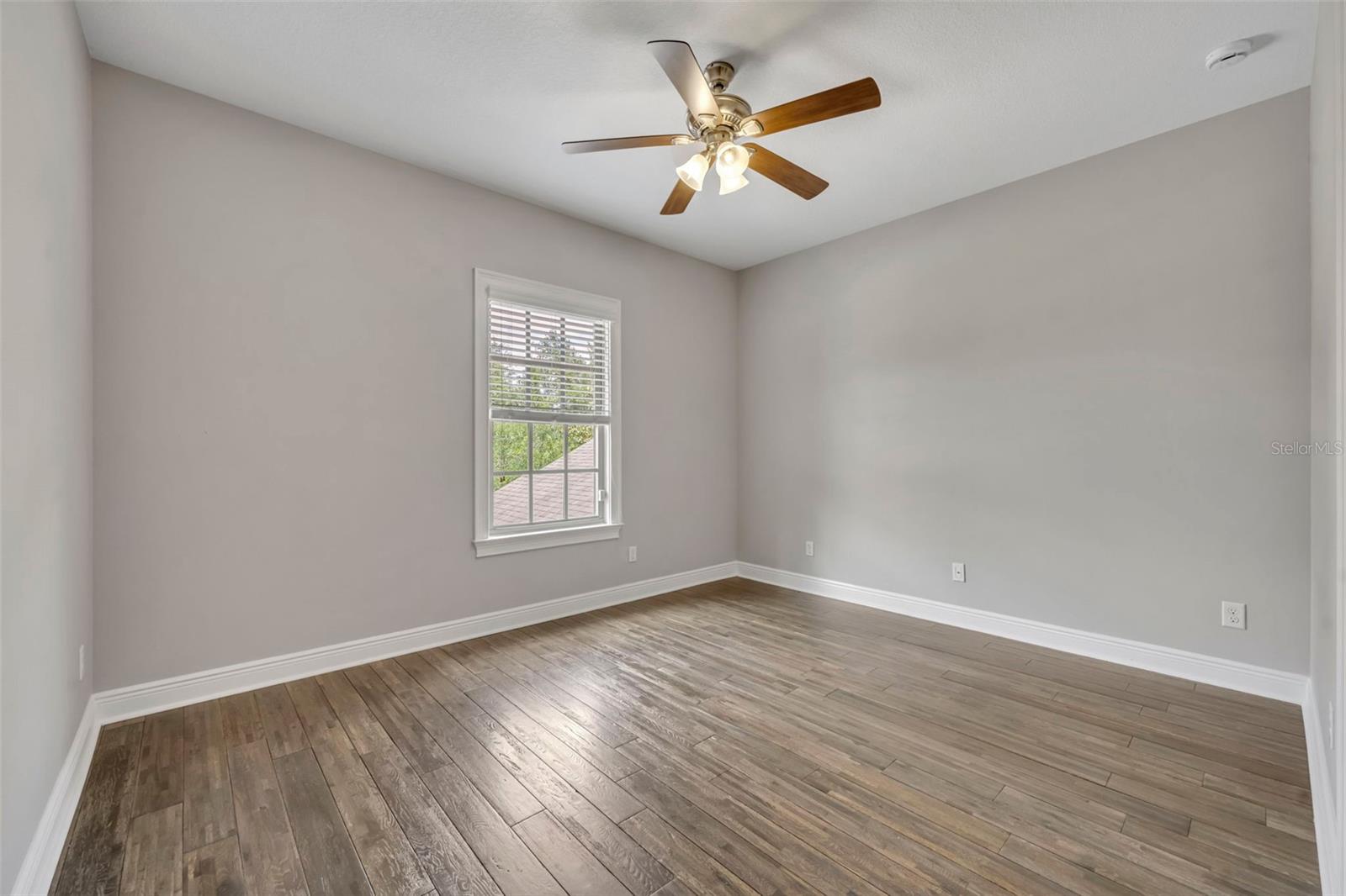 WINDSONG-KNOWLES PLACE - Residential