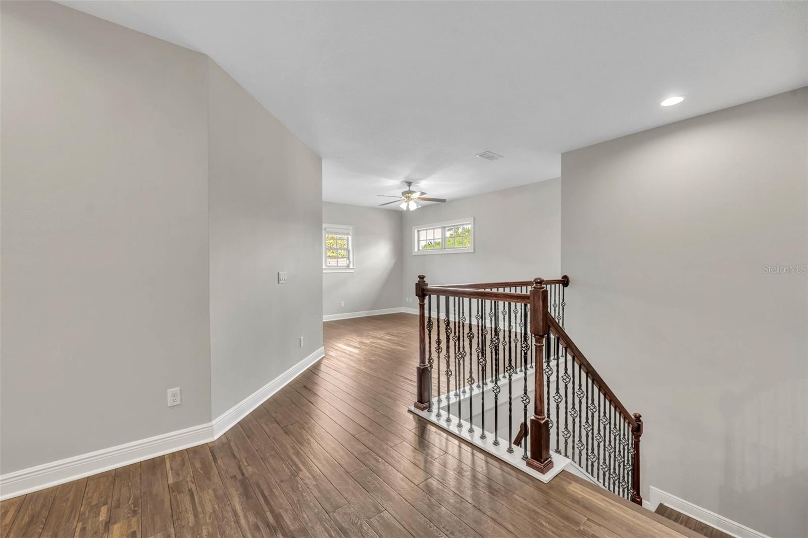 WINDSONG-KNOWLES PLACE - Residential