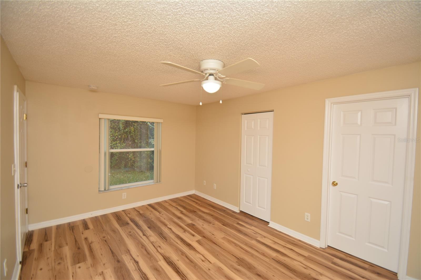 PINE GROVE - Residential Lease