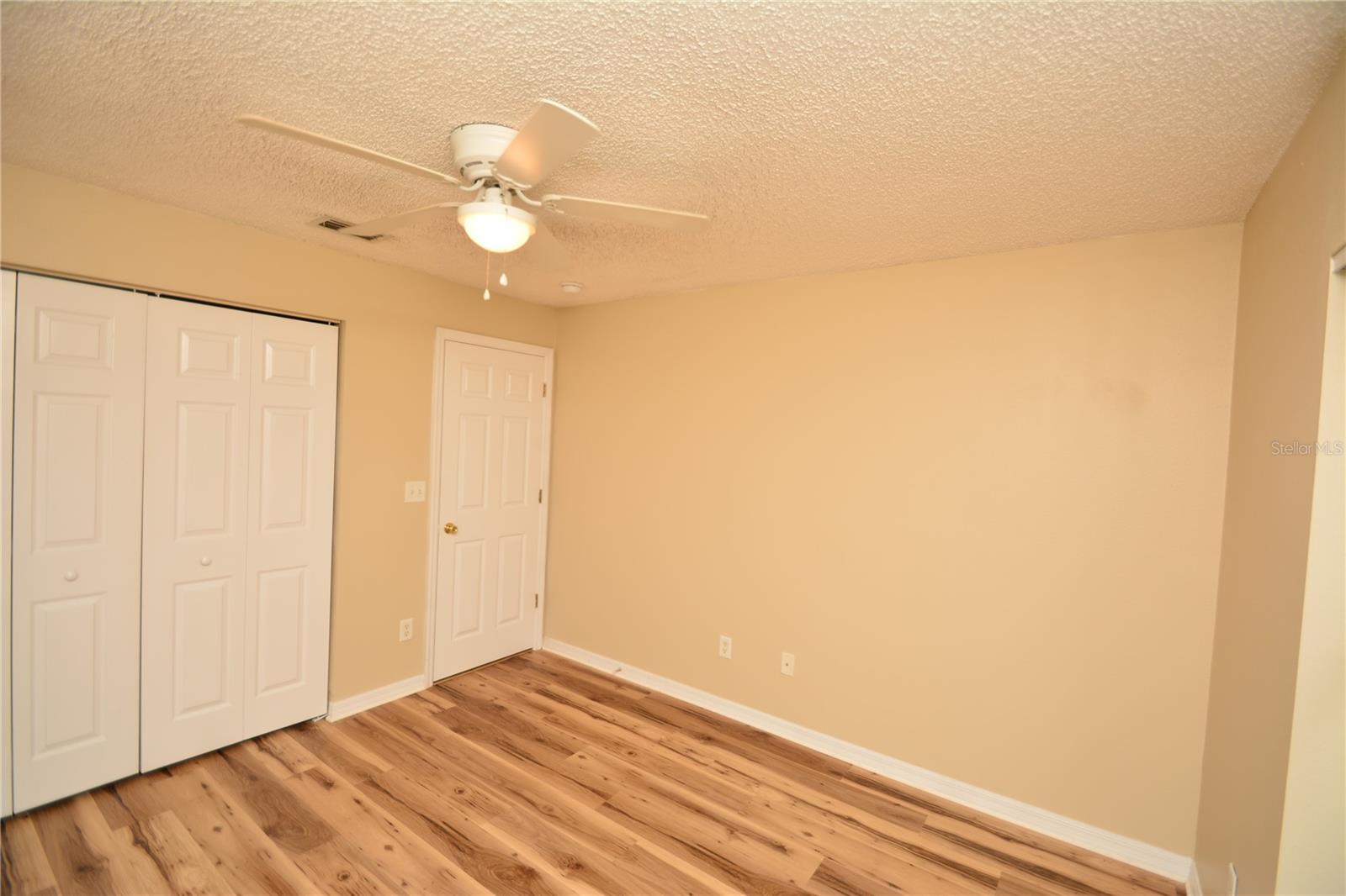 PINE GROVE - Residential Lease