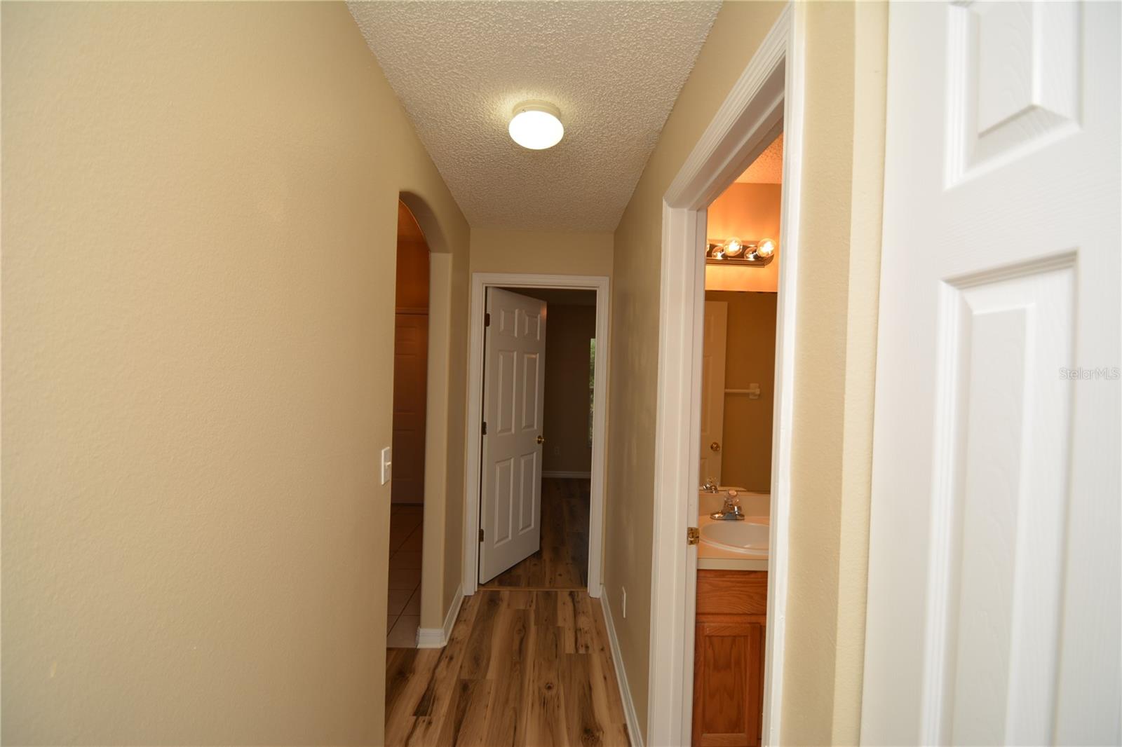 PINE GROVE - Residential Lease