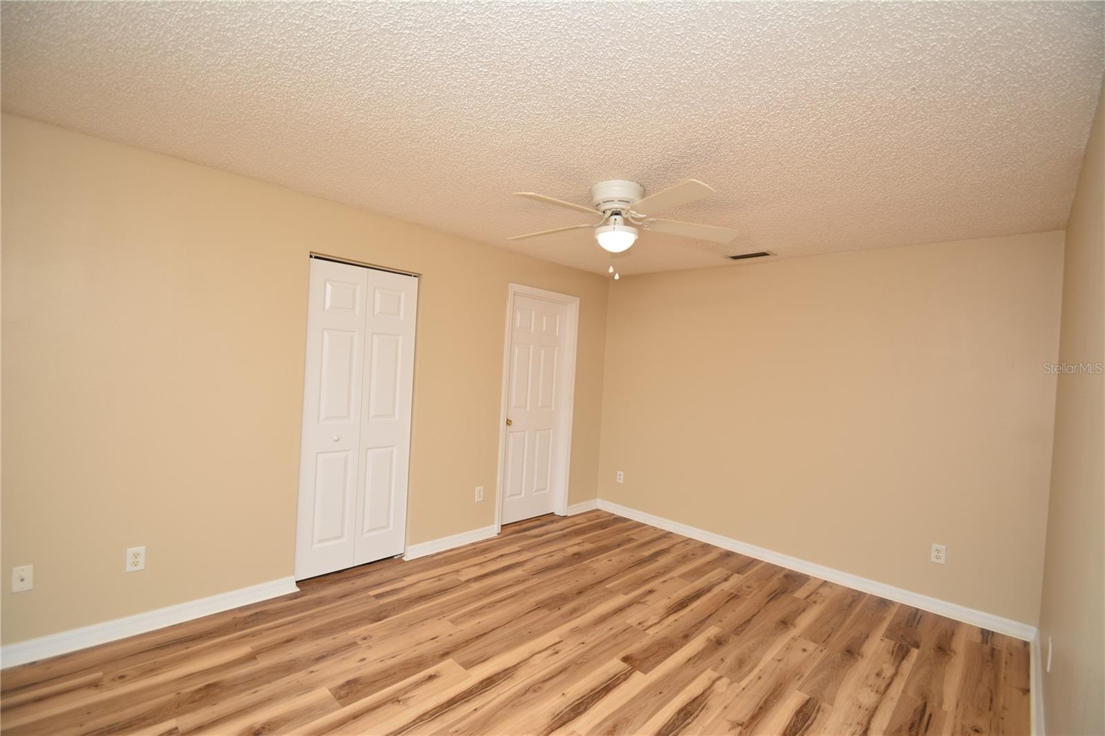 PINE GROVE - Residential Lease