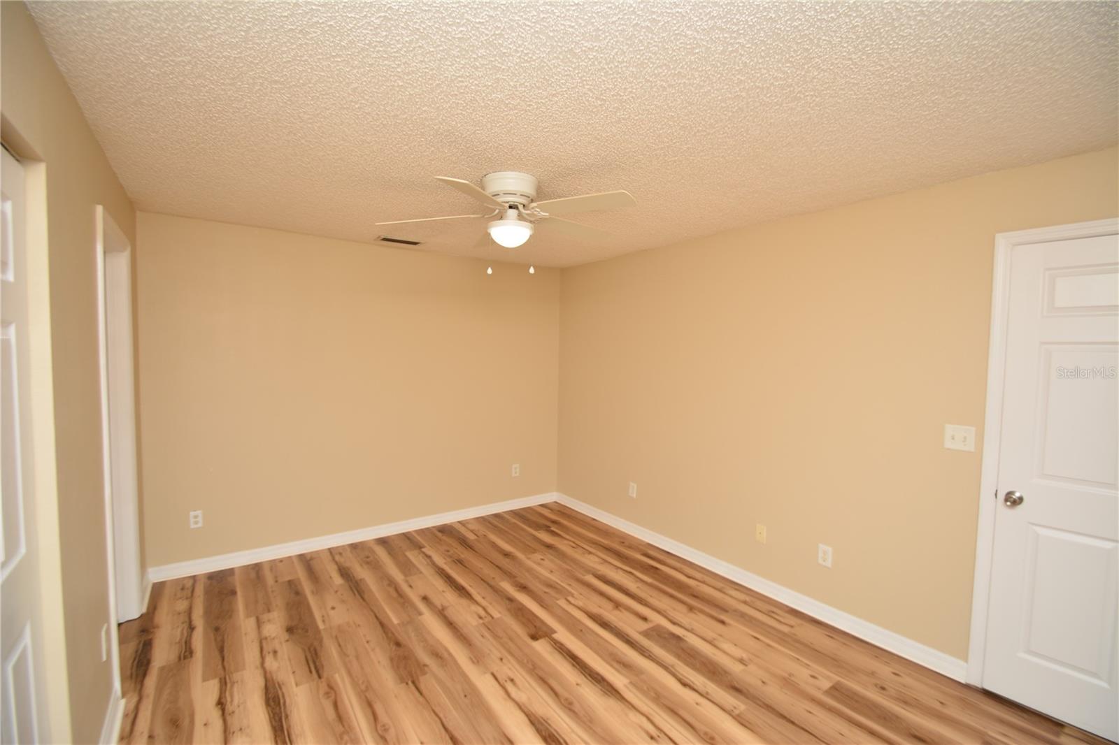 PINE GROVE - Residential Lease