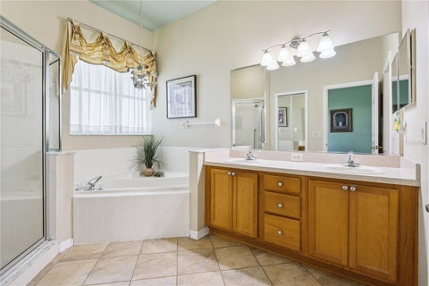Tiny photo for 24403 Amberleaf Court, Leesburg, FL 34748 (MLS # G5115344)