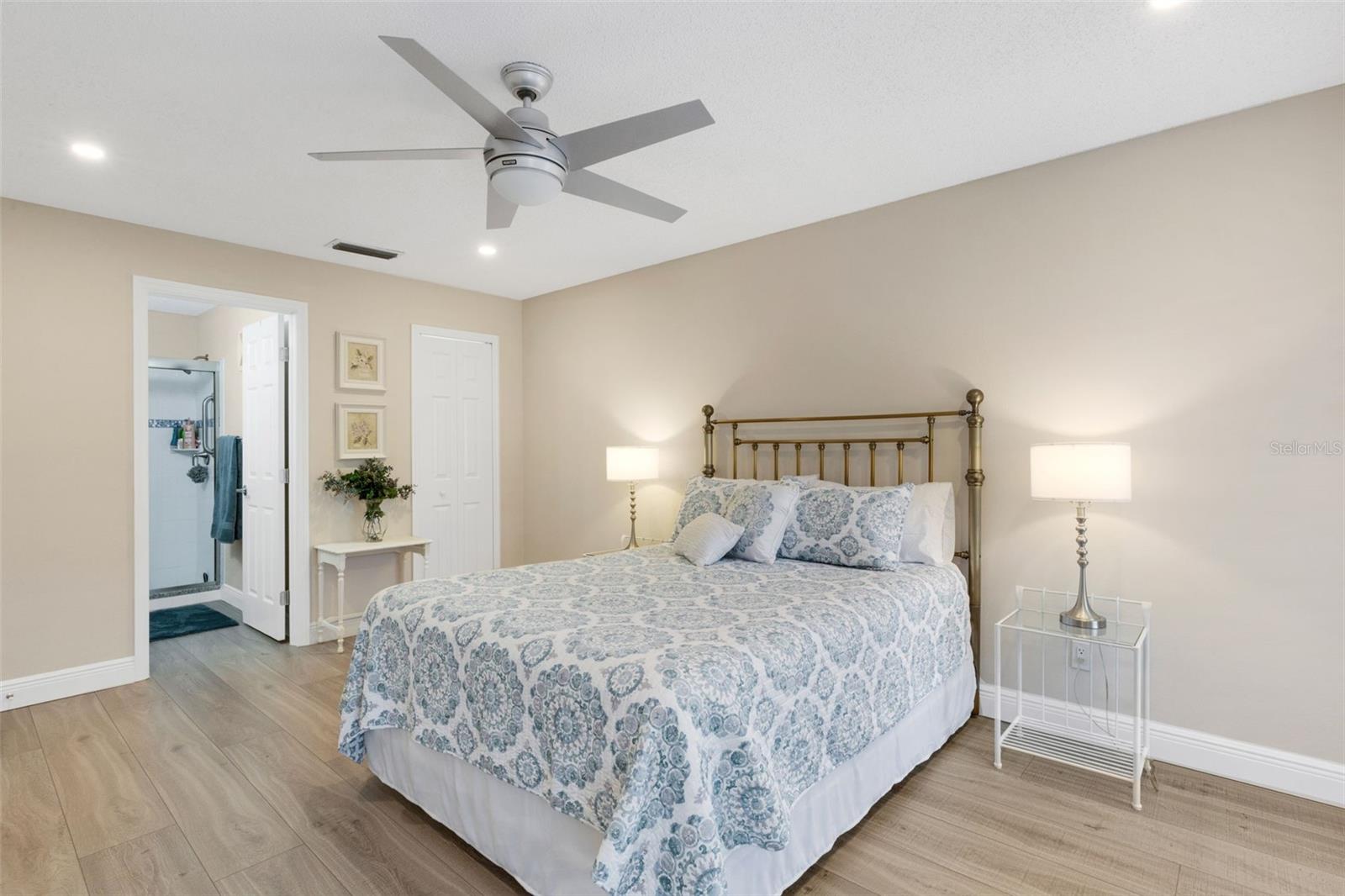 GARDENS THE CONDO - Residential