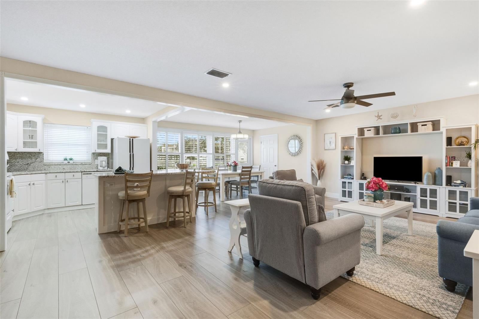 GARDENS THE CONDO - Residential