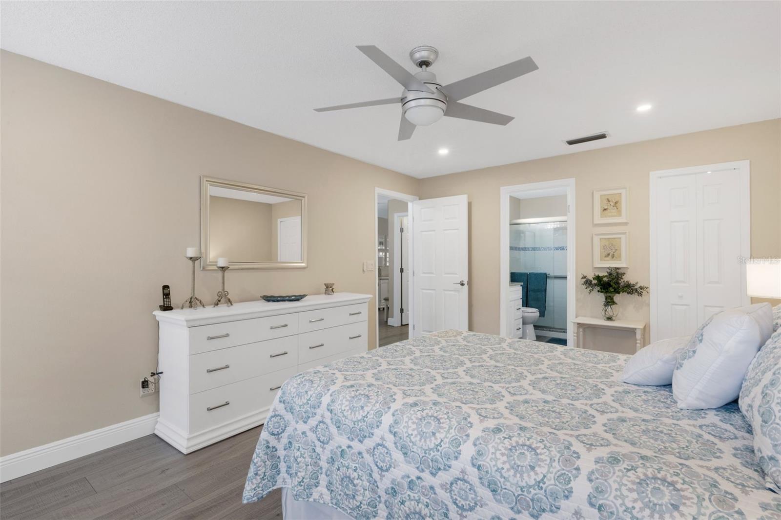 GARDENS THE CONDO - Residential