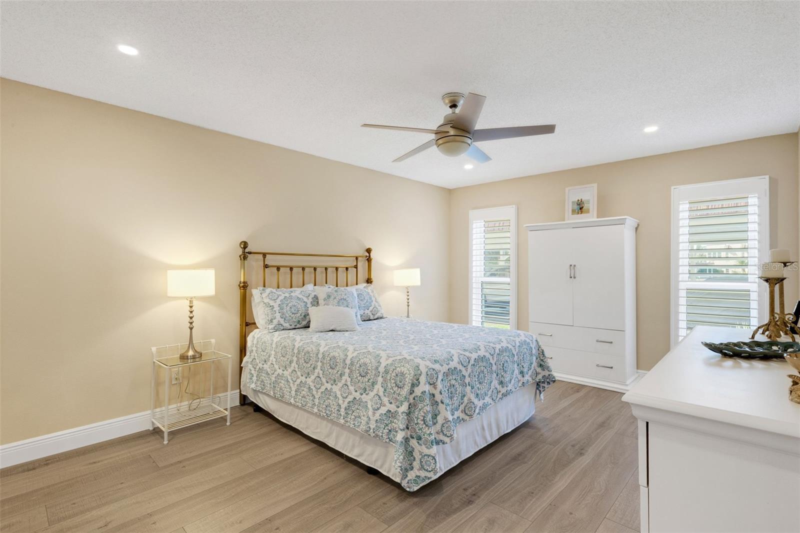 GARDENS THE CONDO - Residential