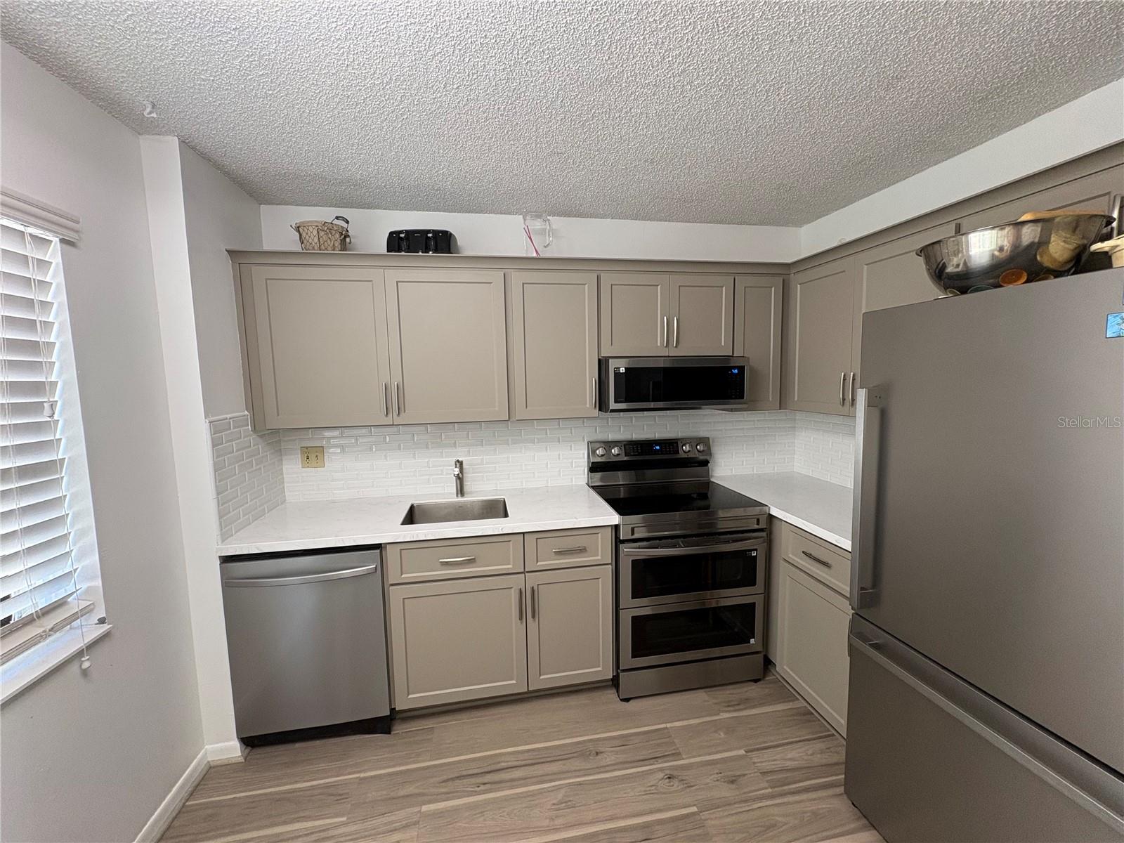 CHATEAU BELLEAIR CONDO - Residential