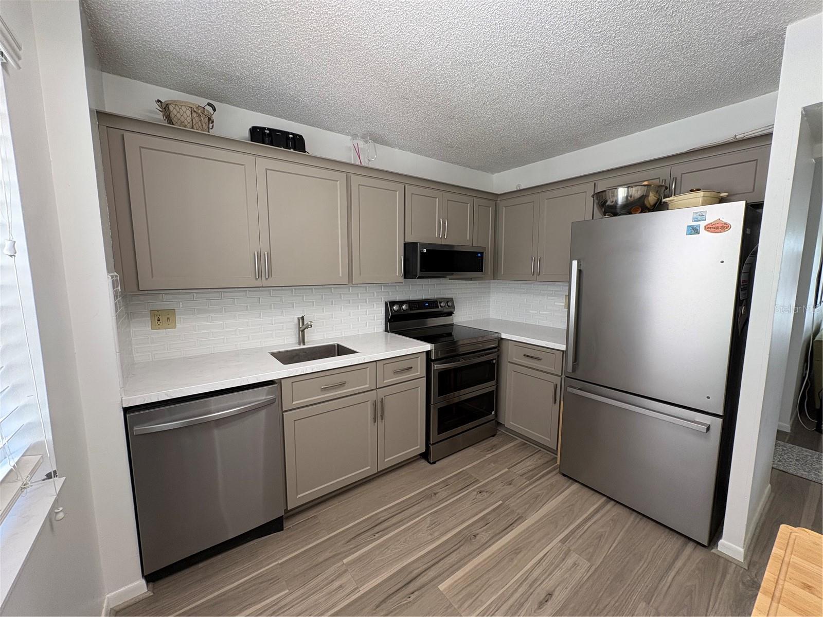 CHATEAU BELLEAIR CONDO - Residential