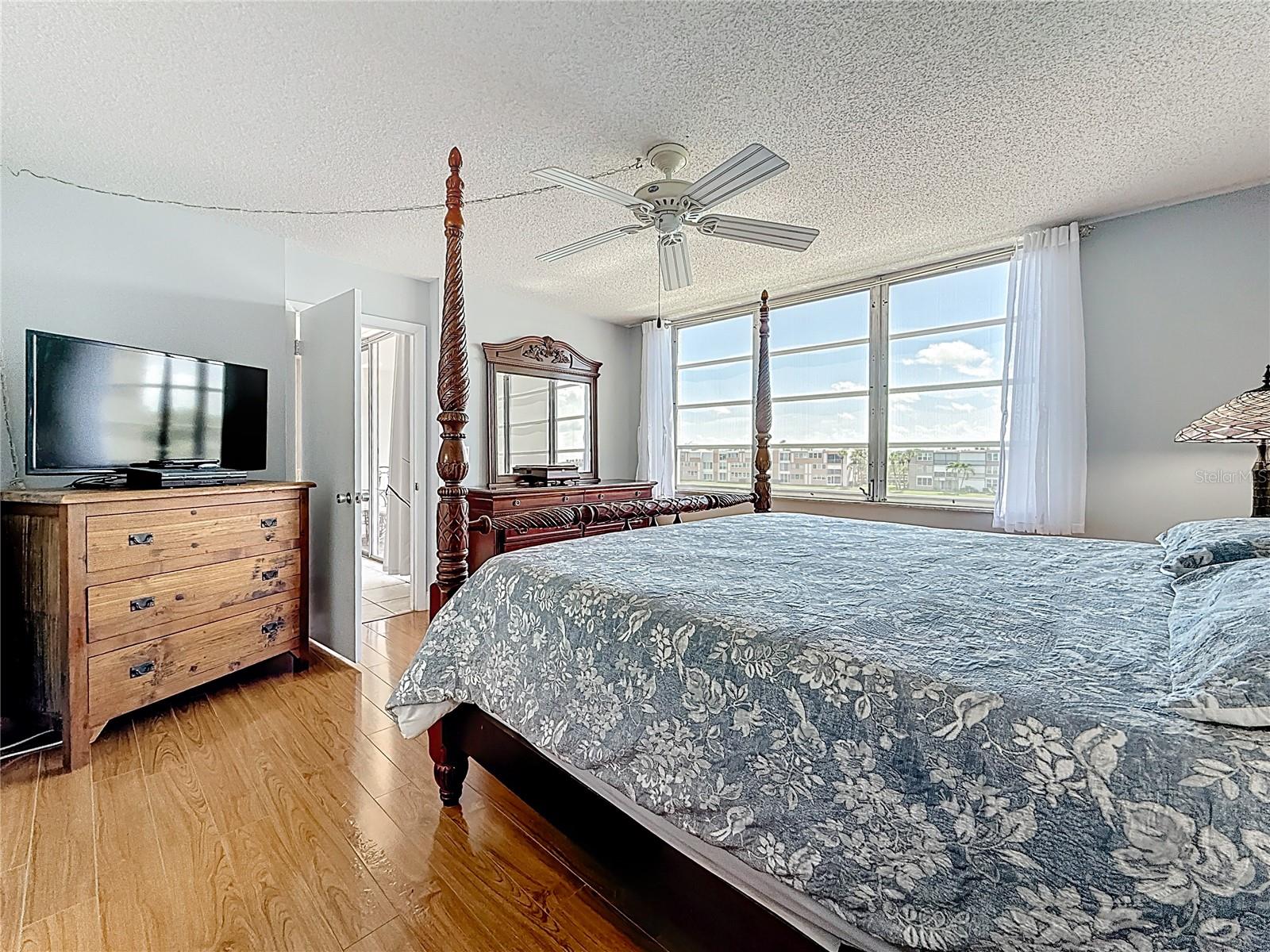 BAY ISLAND GROUP 7 - Residential