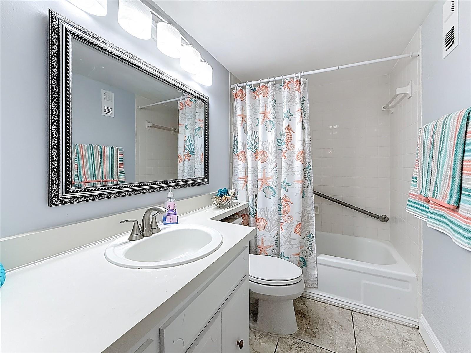 BAY ISLAND GROUP 7 - Residential