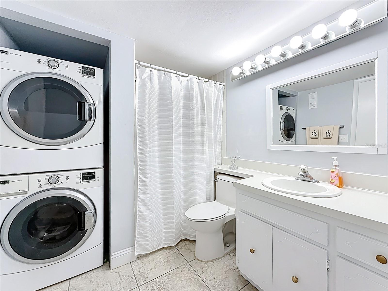 BAY ISLAND GROUP 7 - Residential