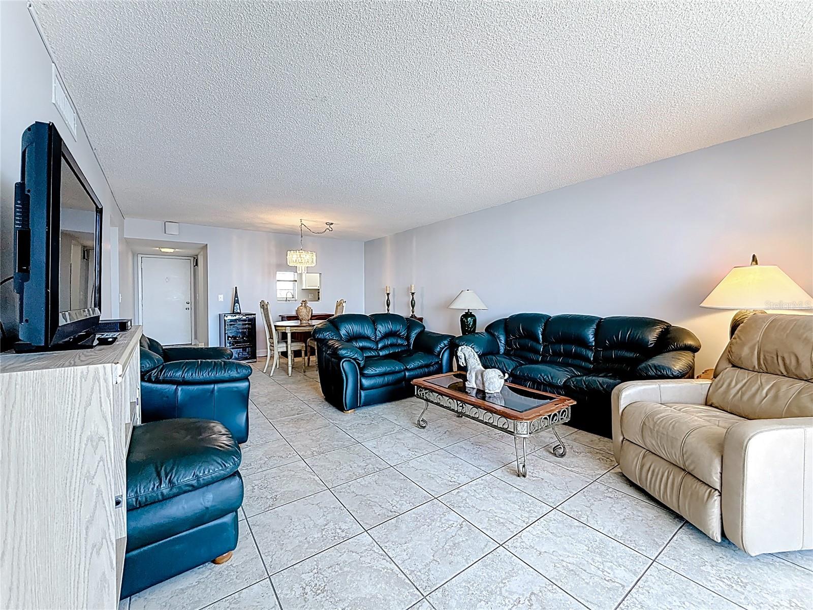 BAY ISLAND GROUP 7 - Residential