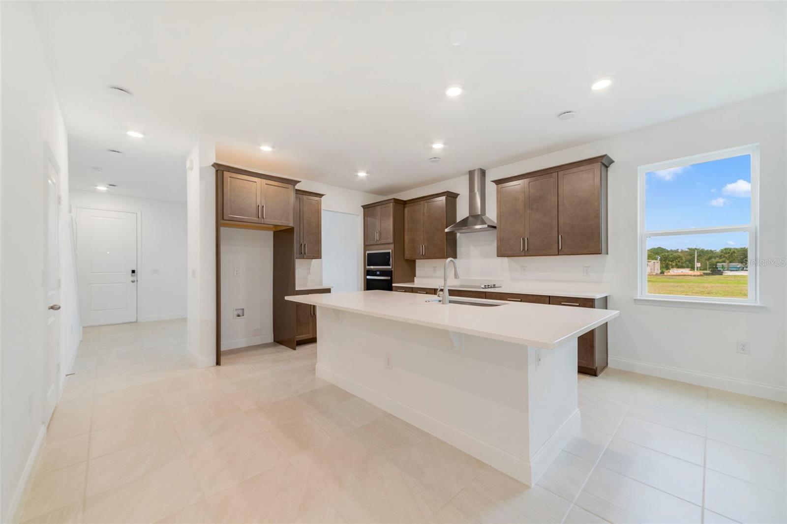 657 SNOWY EGRET COURT