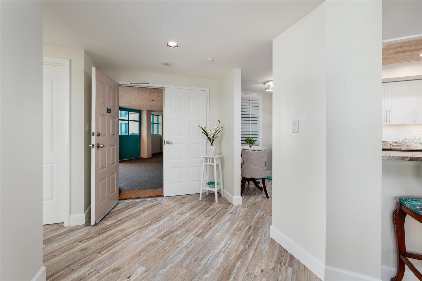 ULTIMAR ONE CONDO - Residential