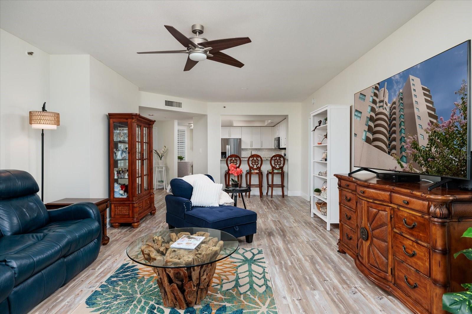 ULTIMAR ONE CONDO - Residential