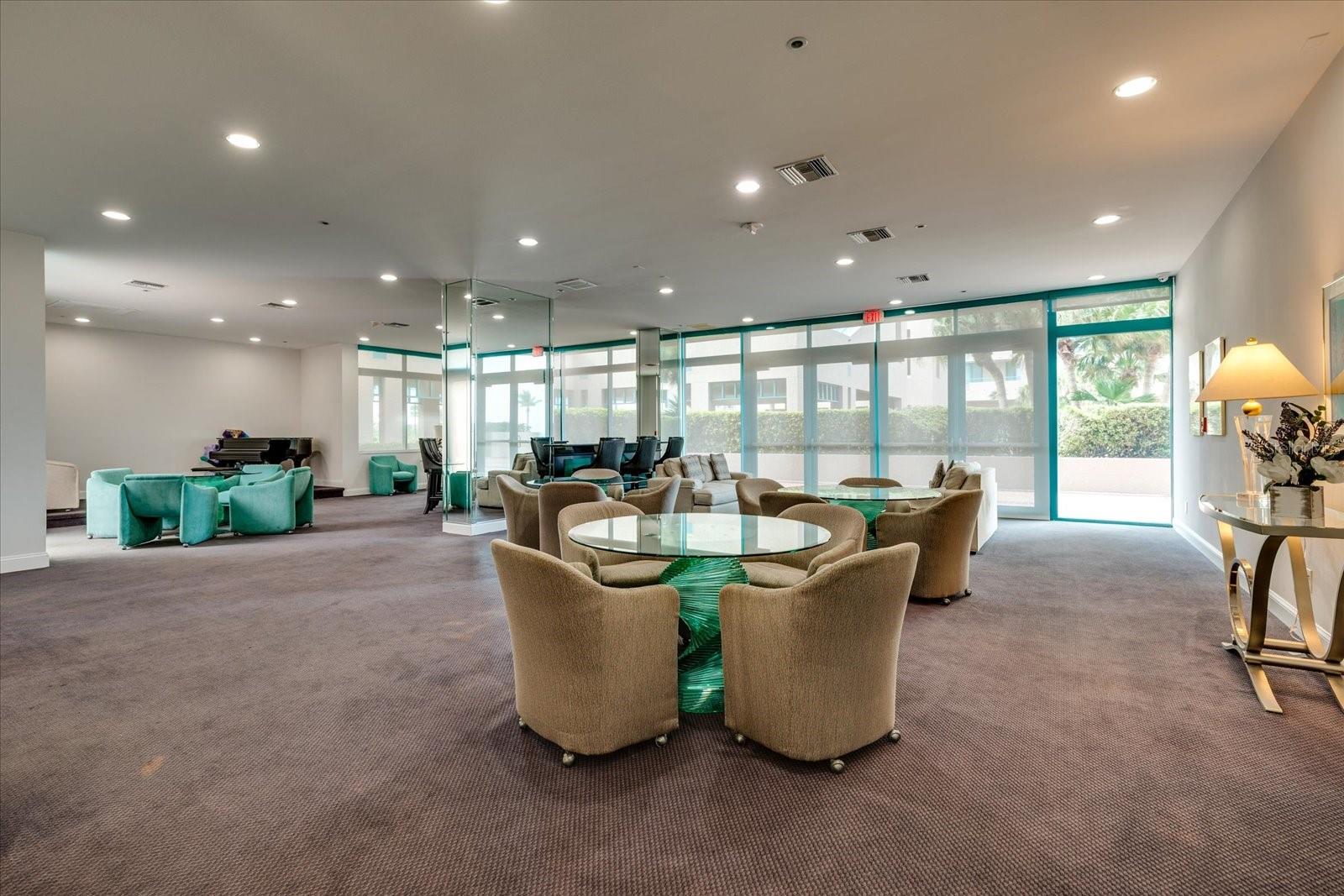 ULTIMAR ONE CONDO - Residential