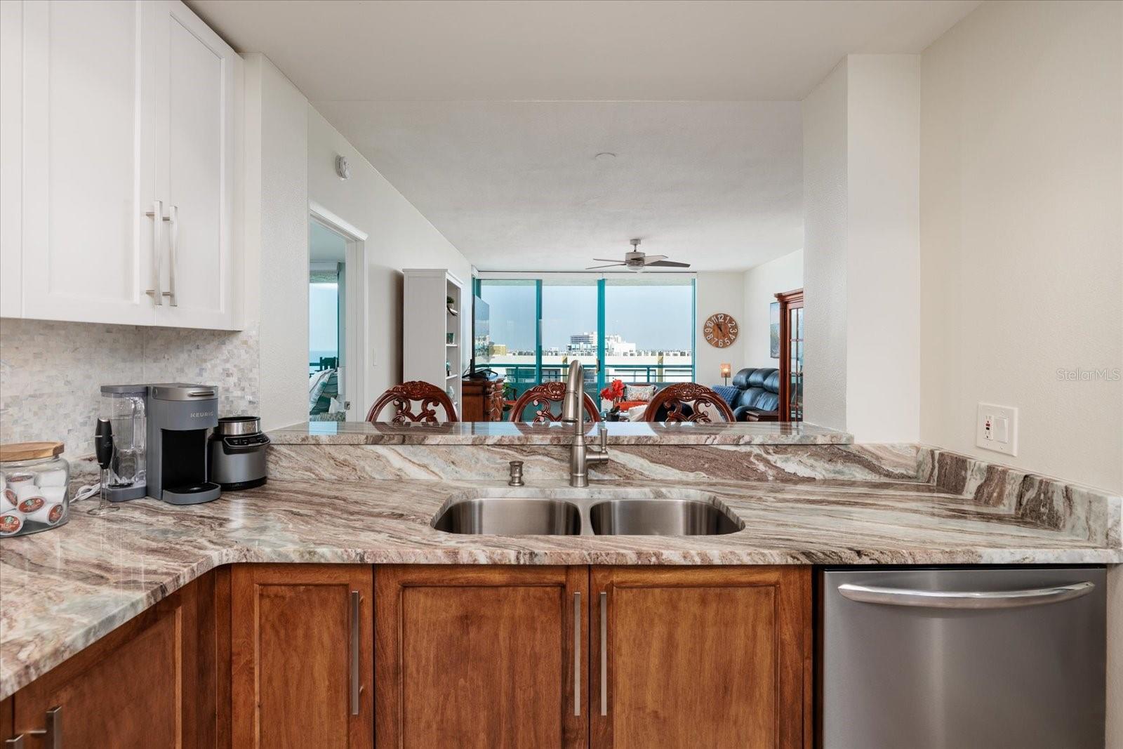 ULTIMAR ONE CONDO - Residential